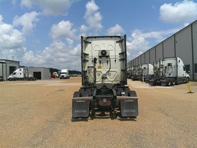 2022 Freightliner Cascadia 126