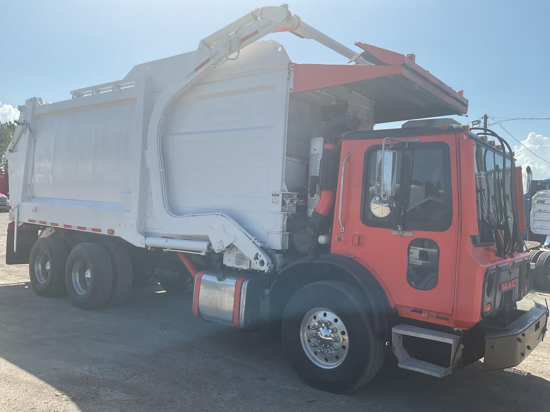 2013 Mack 600