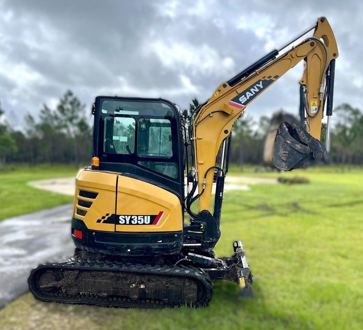 Photo of a 2023 Sany SY35U