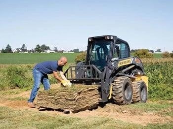 Photo of a 2024 New Holland L318