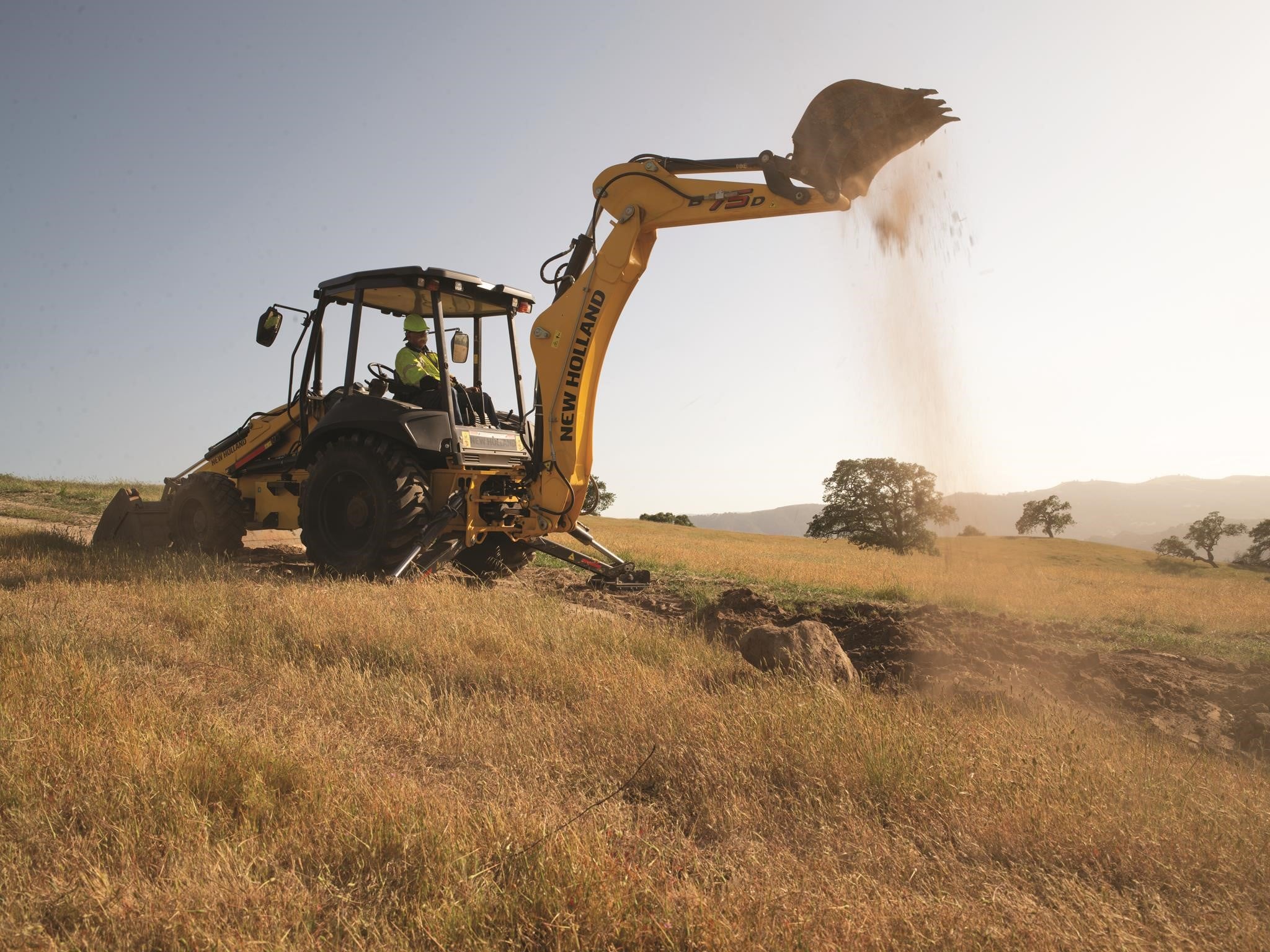 2022 New Holland B75D