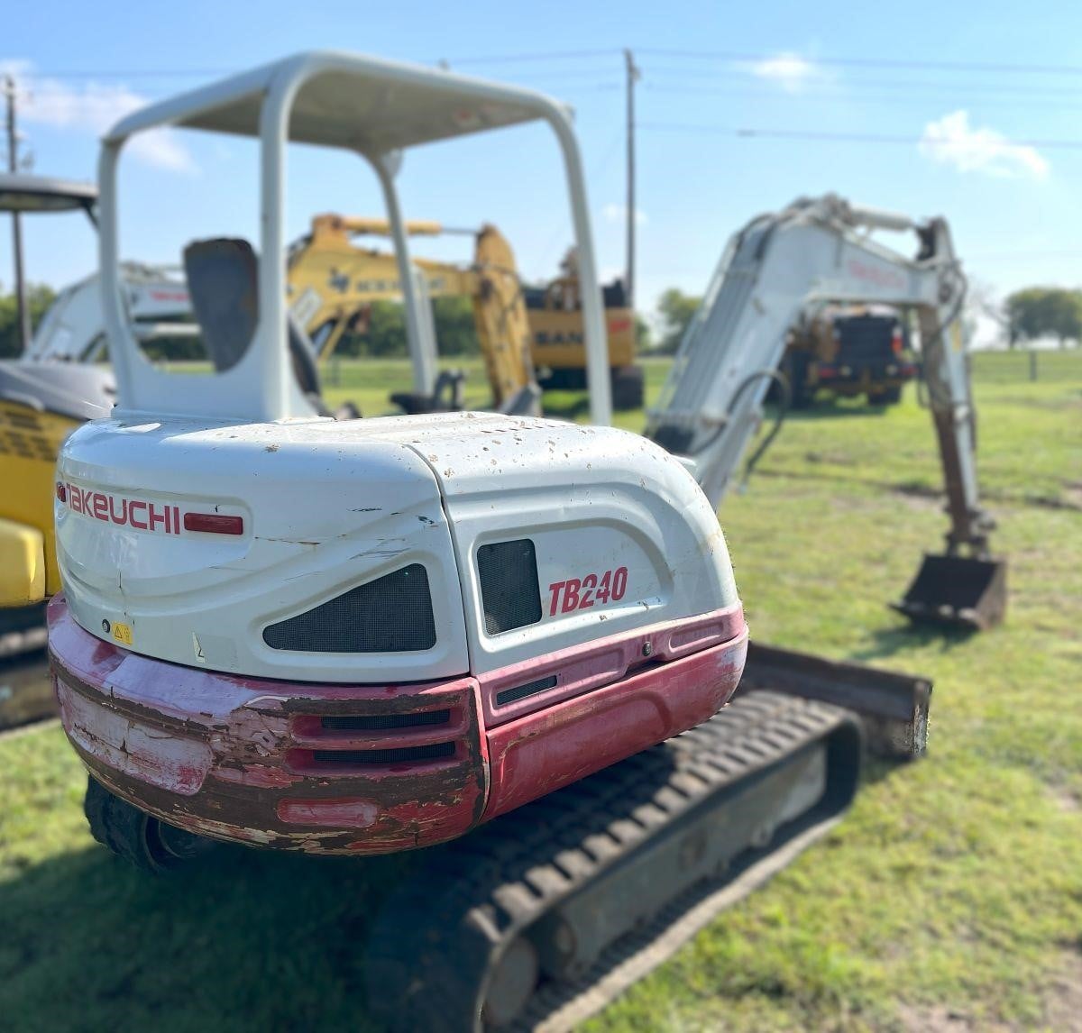 Photo of 2017 Takeuchi TB240