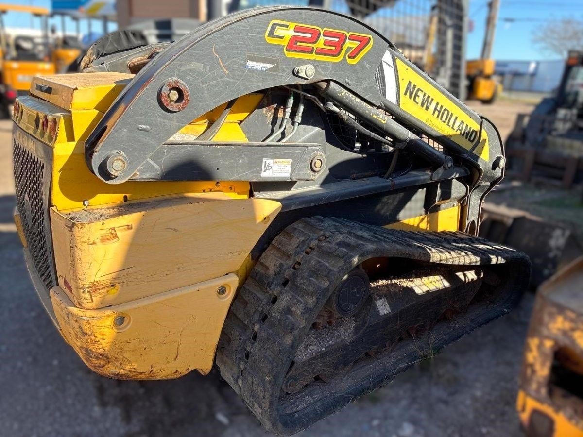 2018 New Holland C237