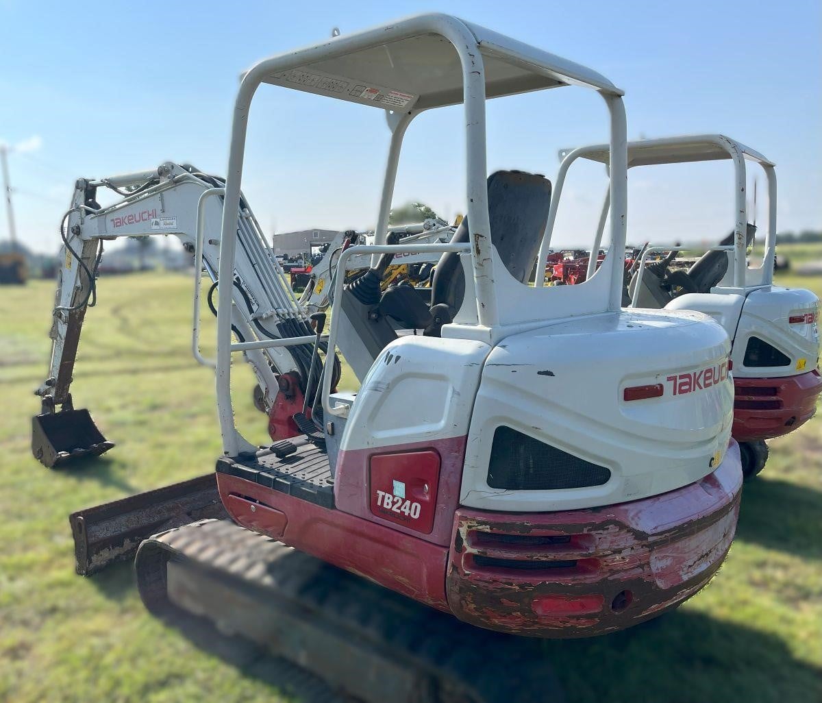 2017 Takeuchi TB240
