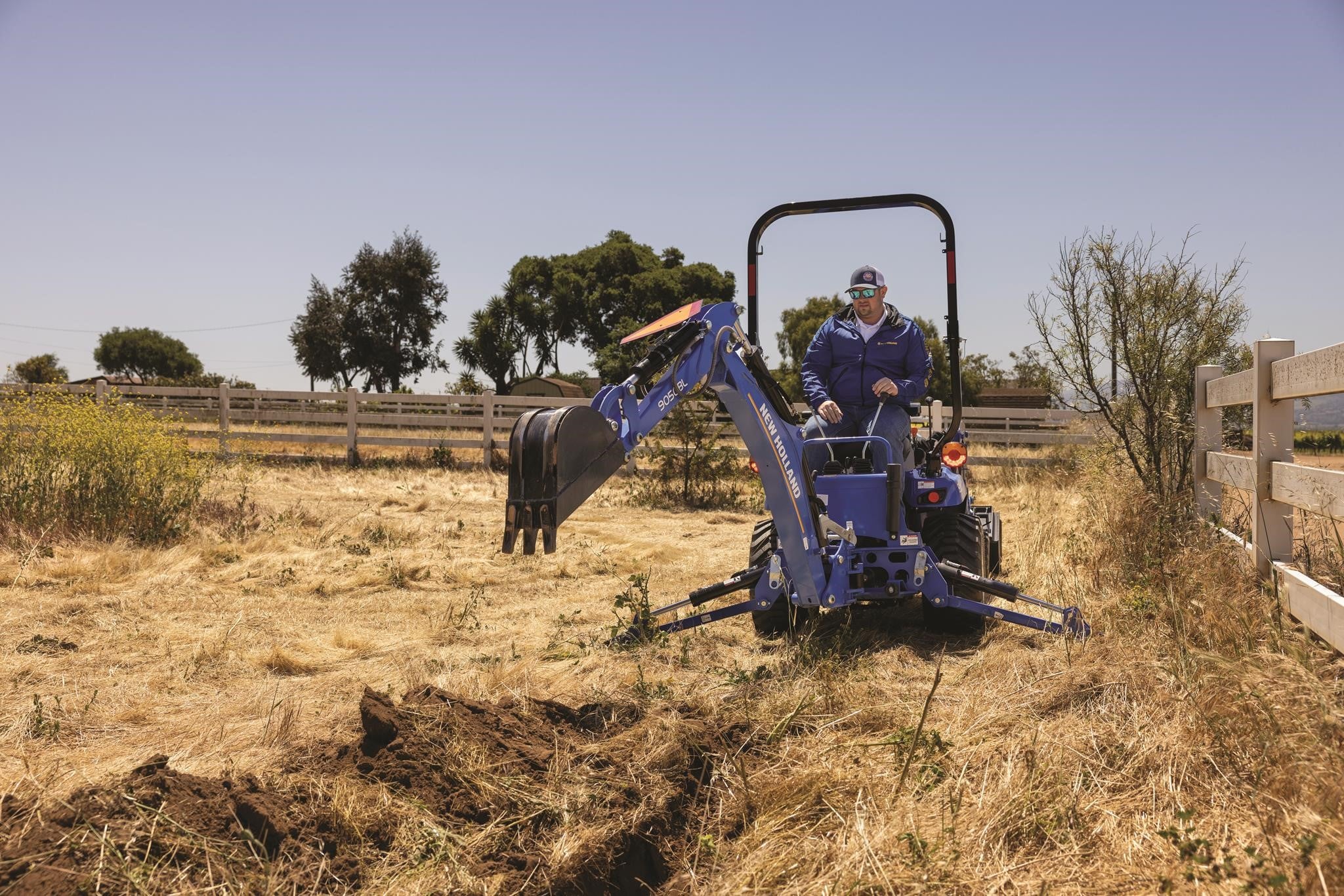 2022 New Holland WORKMASTER 25S