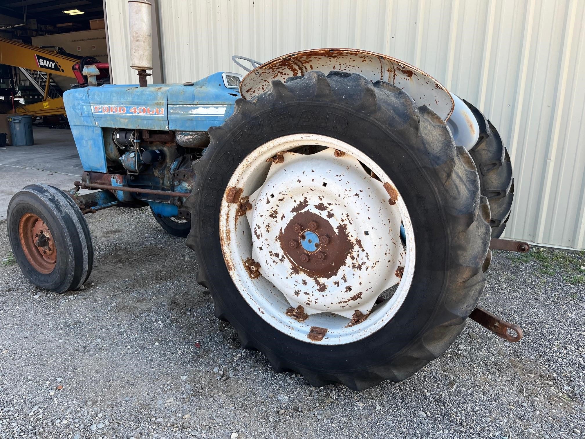 0 Ford 4000
