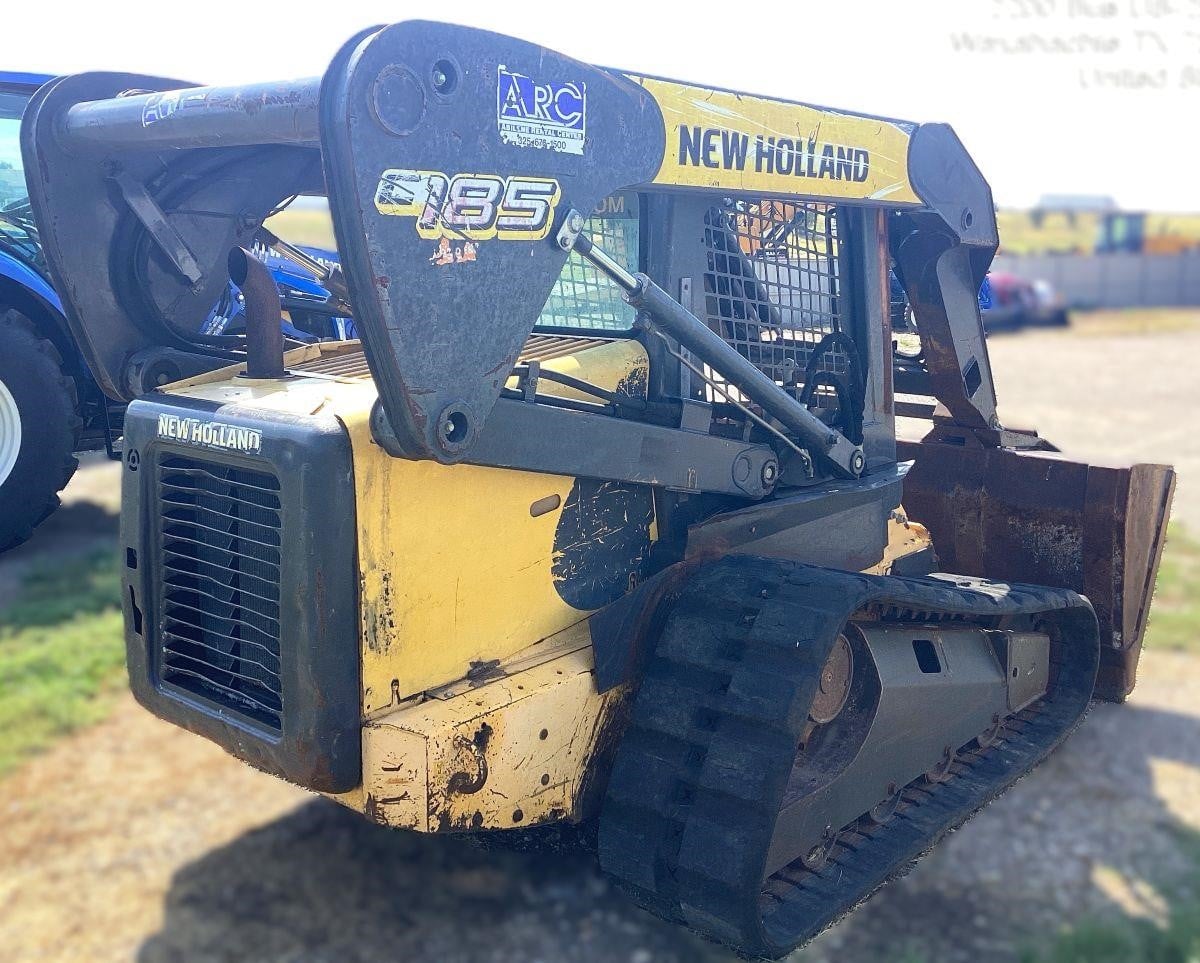 2006 New Holland C185