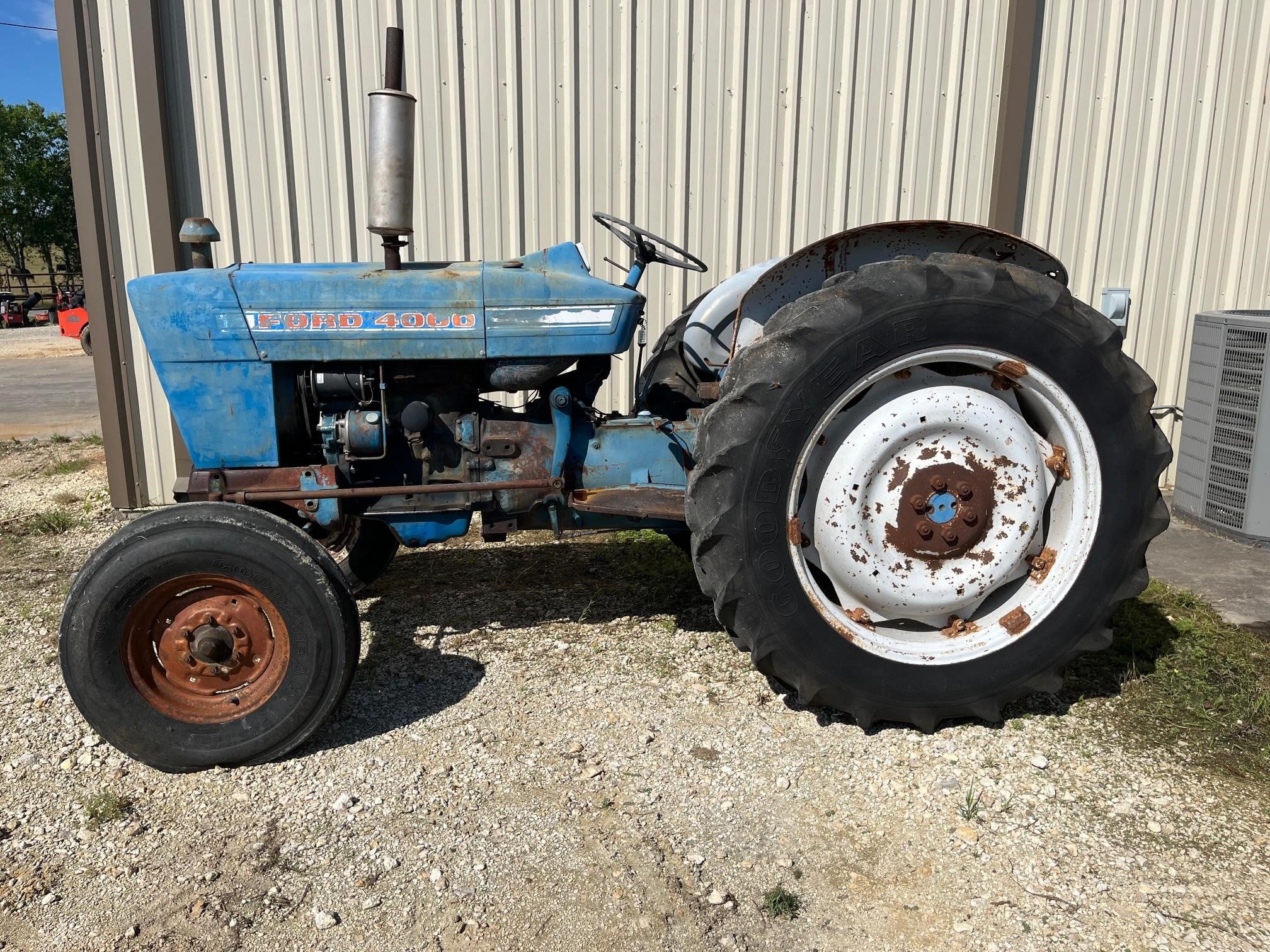 0 Ford 4000