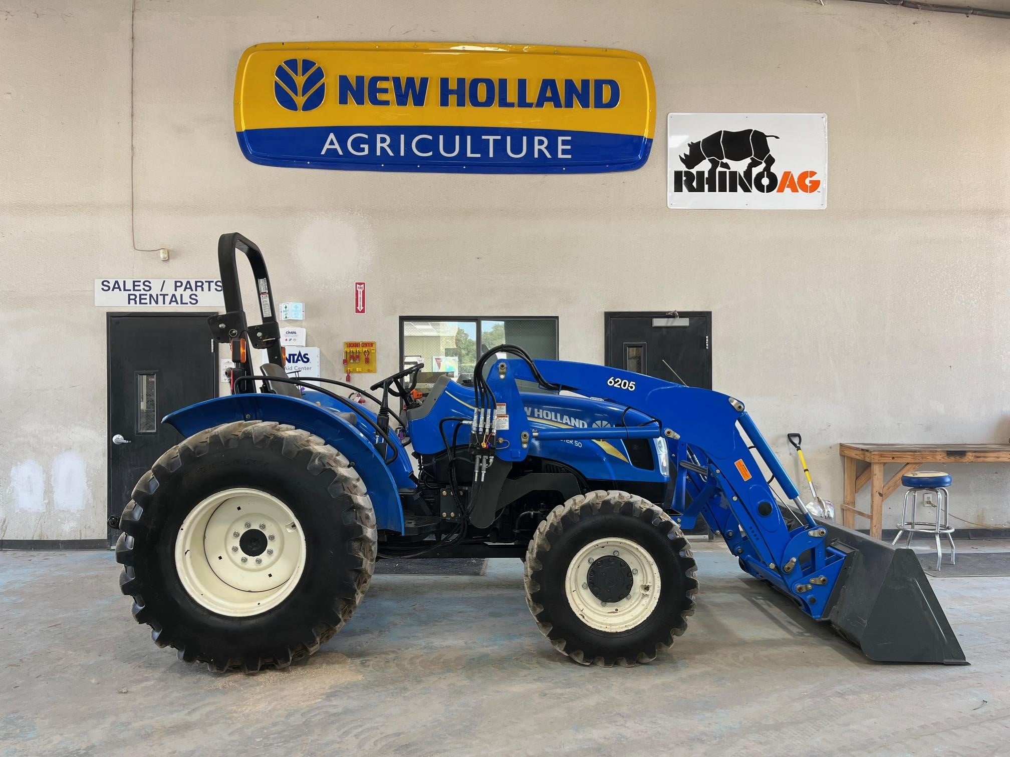 Photo of 2017 New Holland WORKMASTER 50