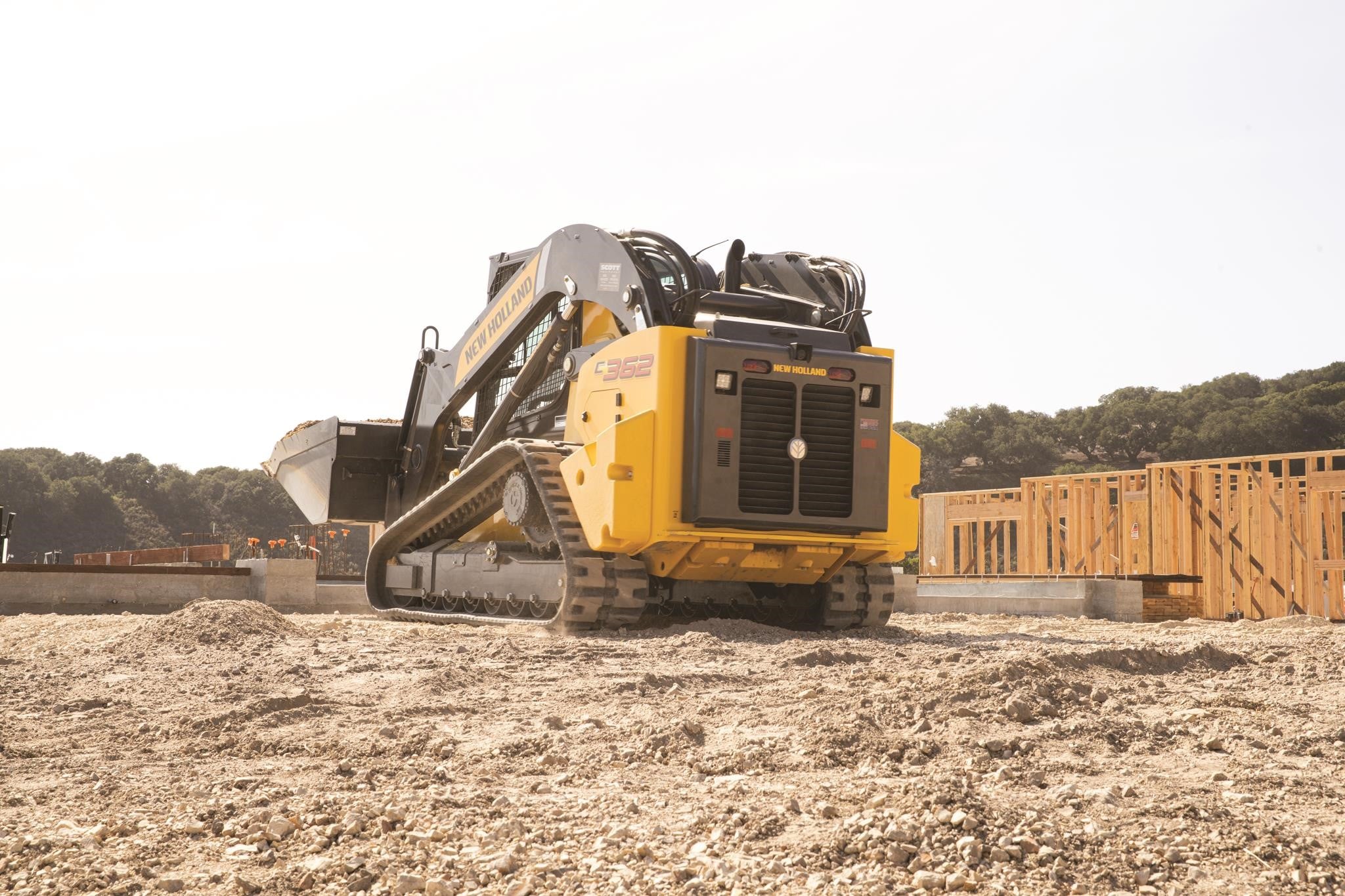 2023 New Holland C362