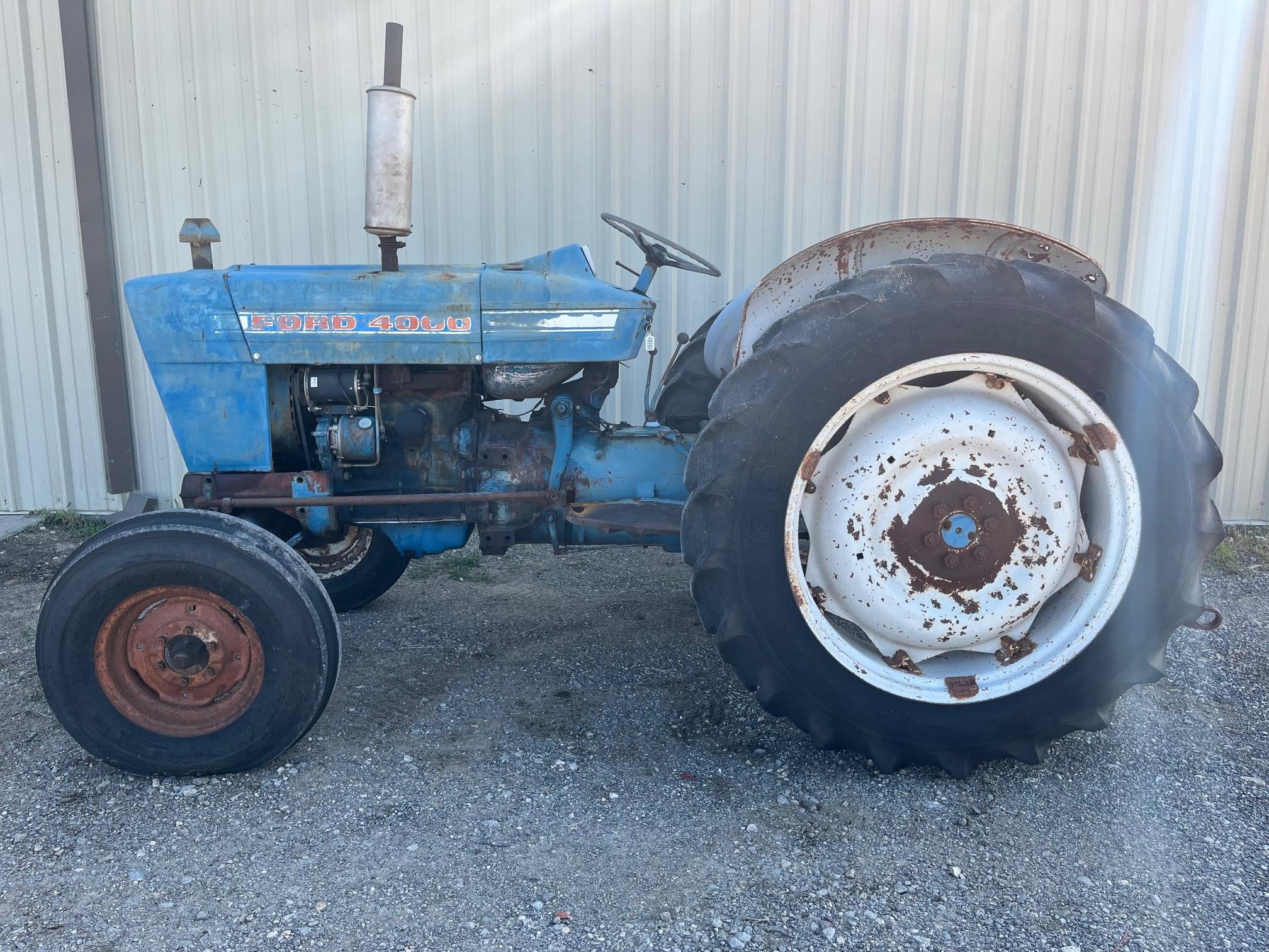 0 Ford 4000