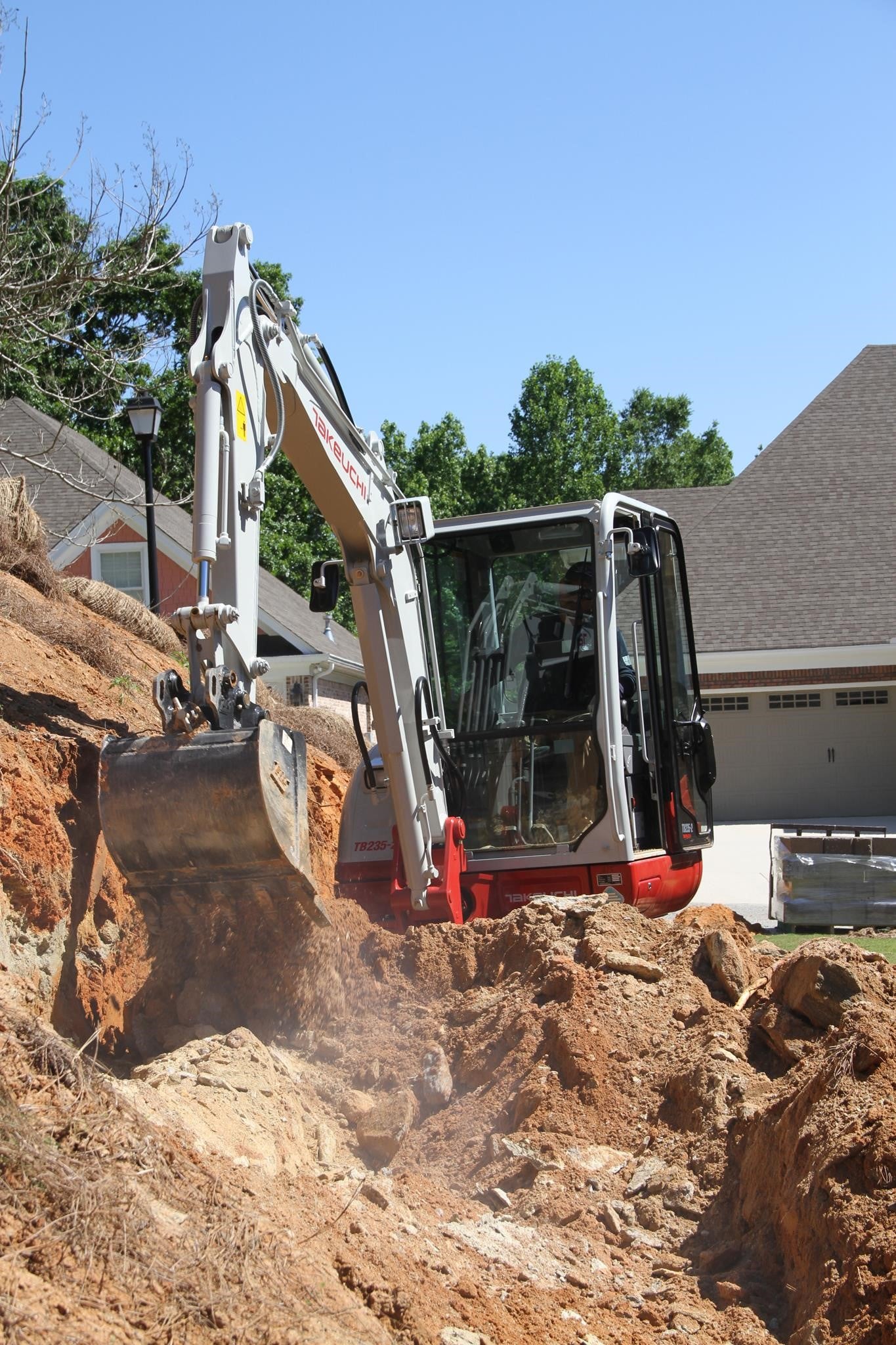 2024 Takeuchi TB235-2