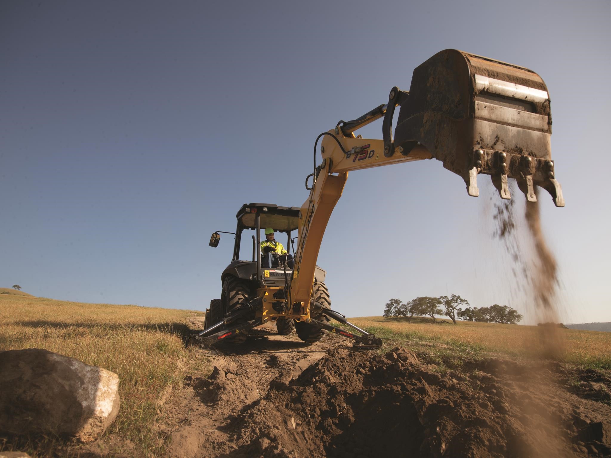 Photo of a 2022 New Holland B75D