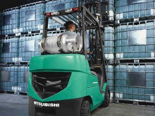 2016 Mitsubishi FGC18N