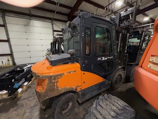 2021 Doosan D35S-7