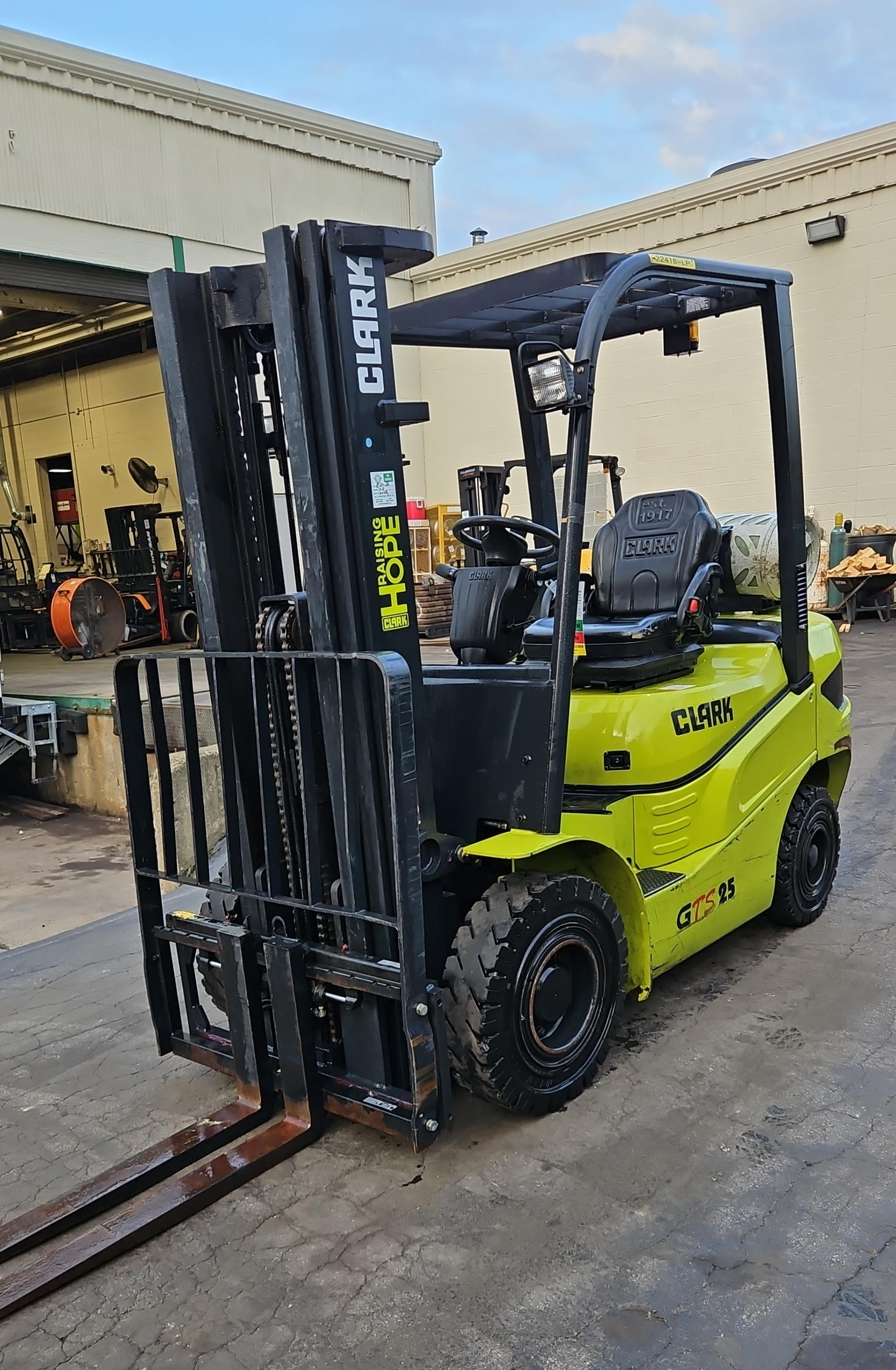 Photo of 2022 Clark GTS25