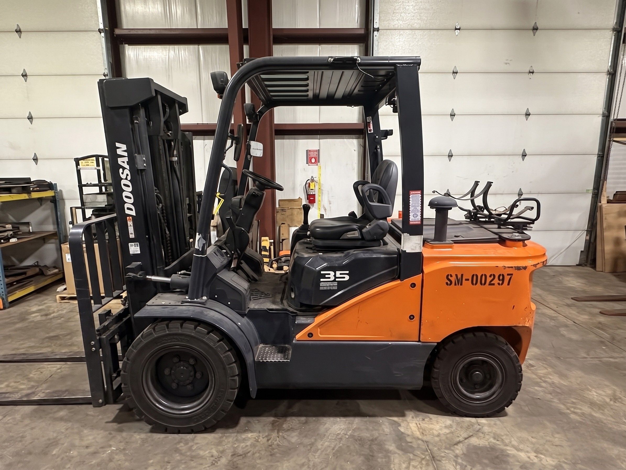 Photo of a 2023 Doosan G35S-7