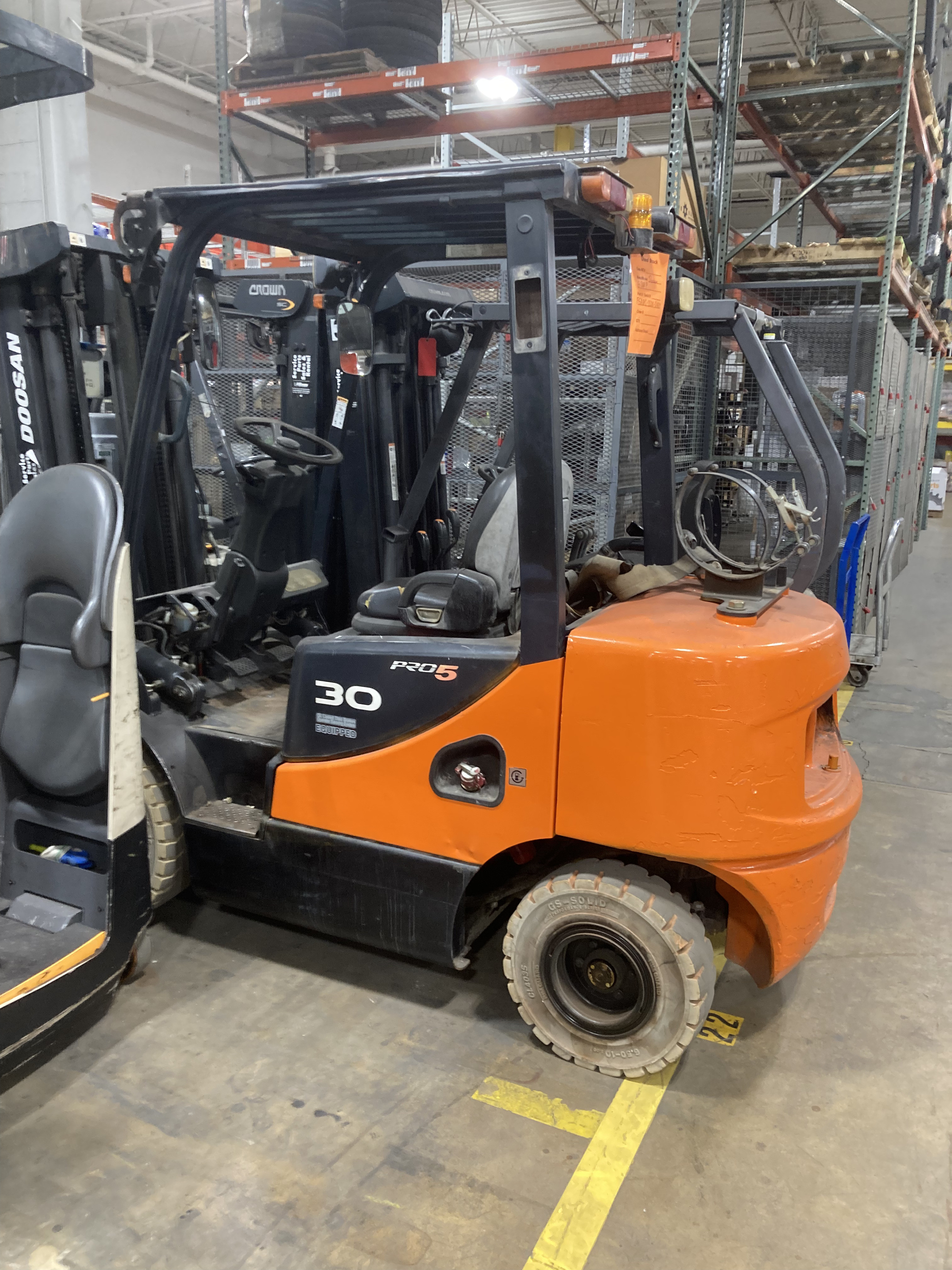 Photo of a 2011 Doosan G30P-5