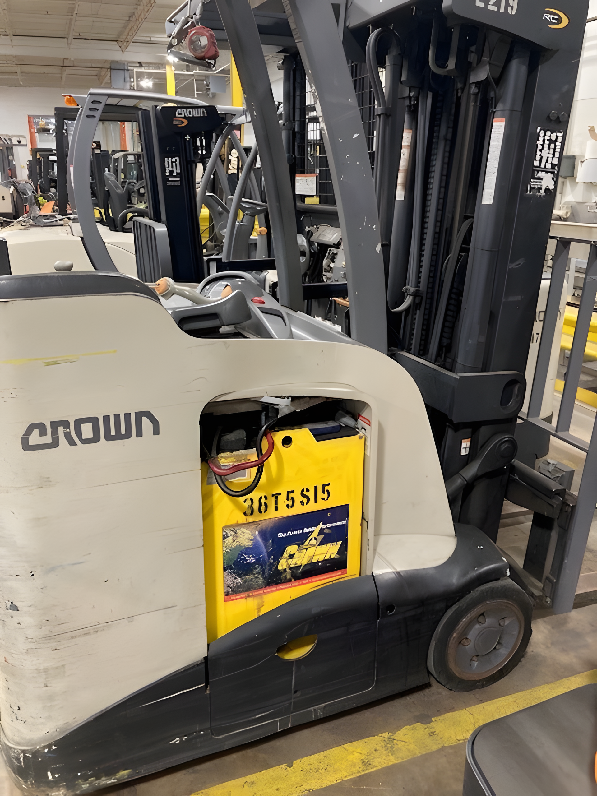 Photo of a 2007 Crown RC5535-35