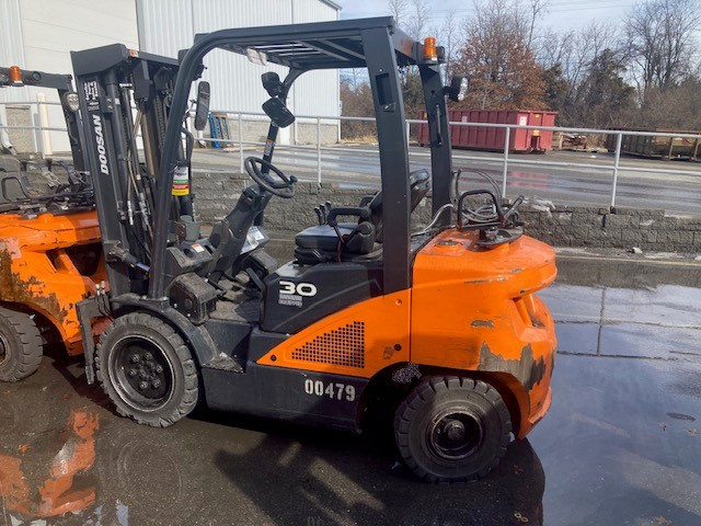 Photo of a 2019 Doosan G30N-7