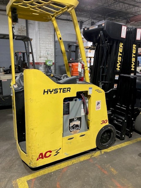 Photo of a 2023 Hyster E30HSD3-18