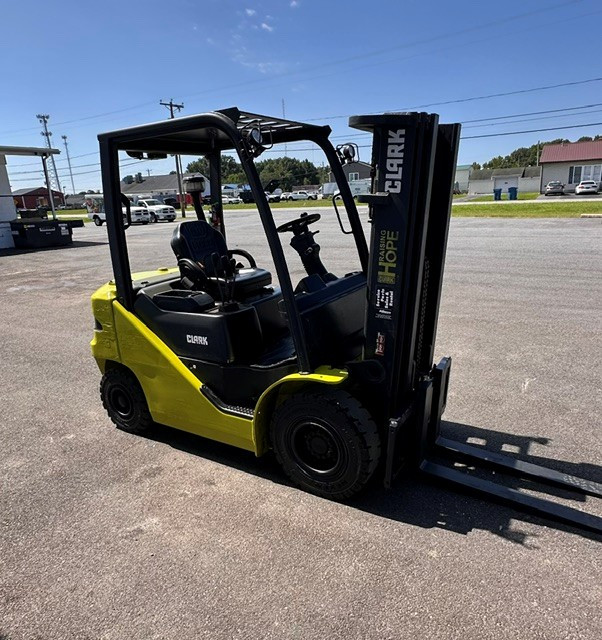 2020 Clark S25D