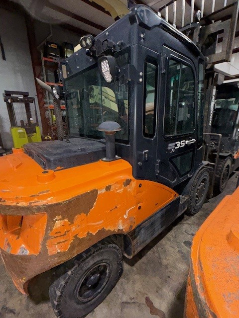 2021 Doosan D35S-7
