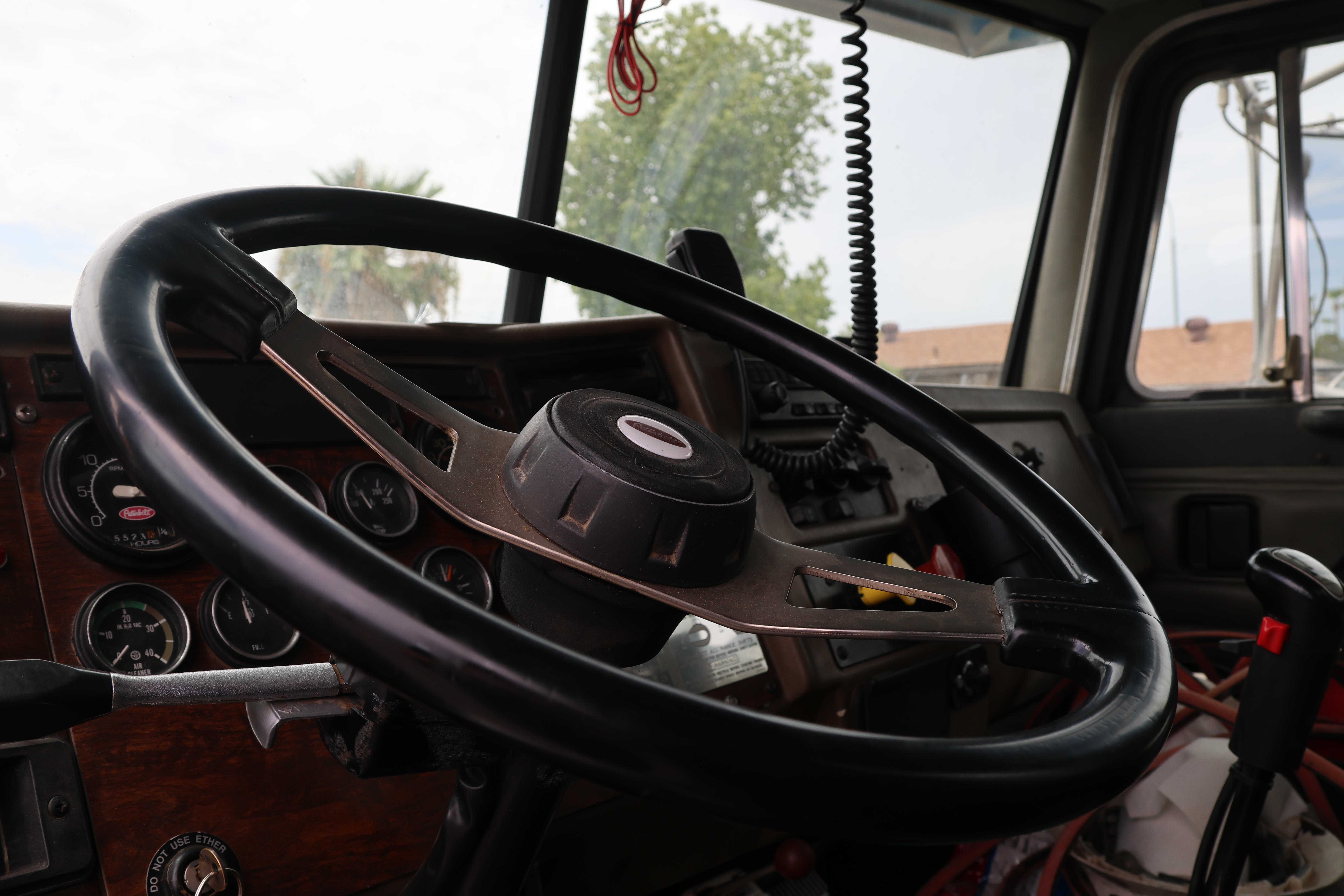 2002 Peterbilt 357
