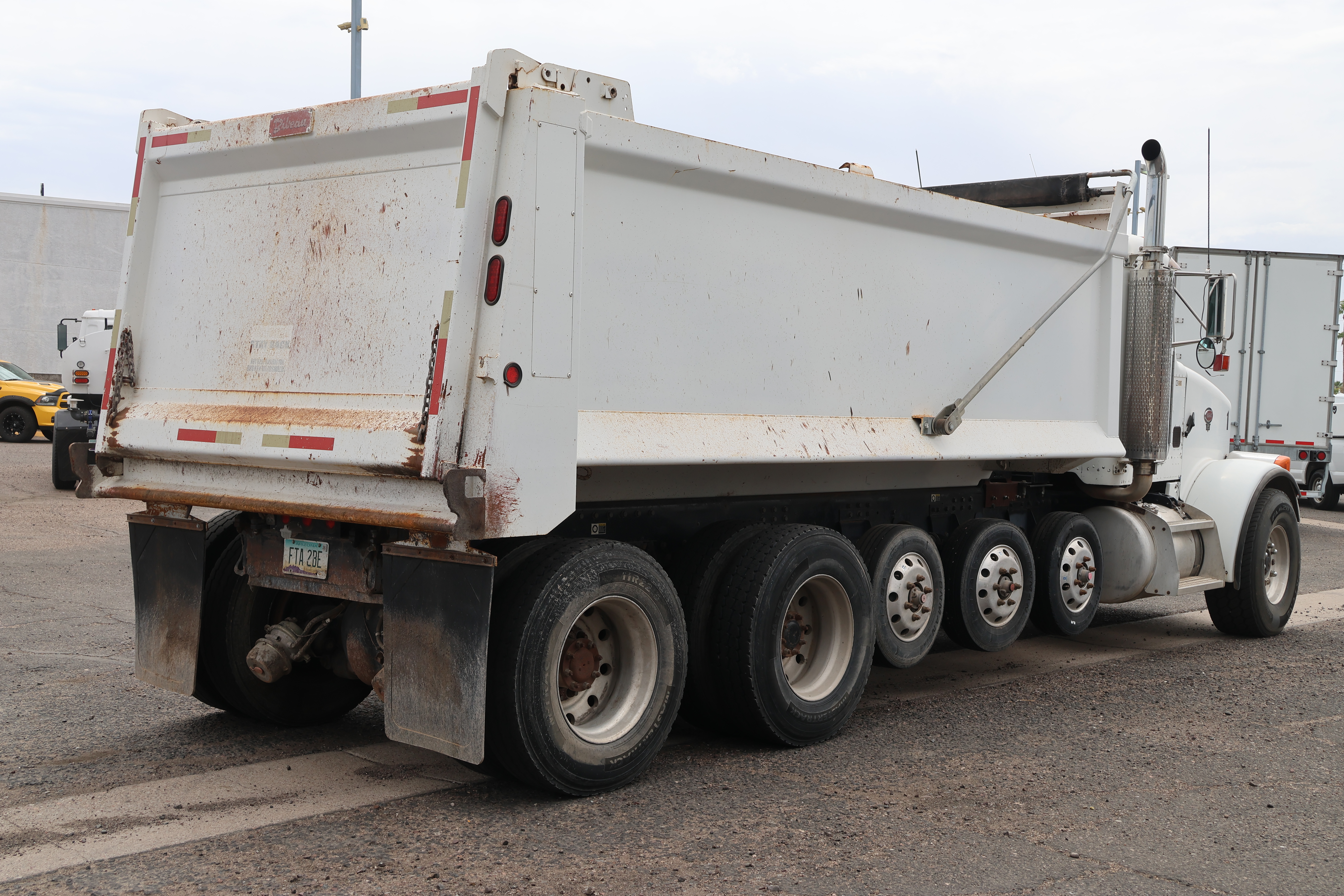 2002 Peterbilt 357