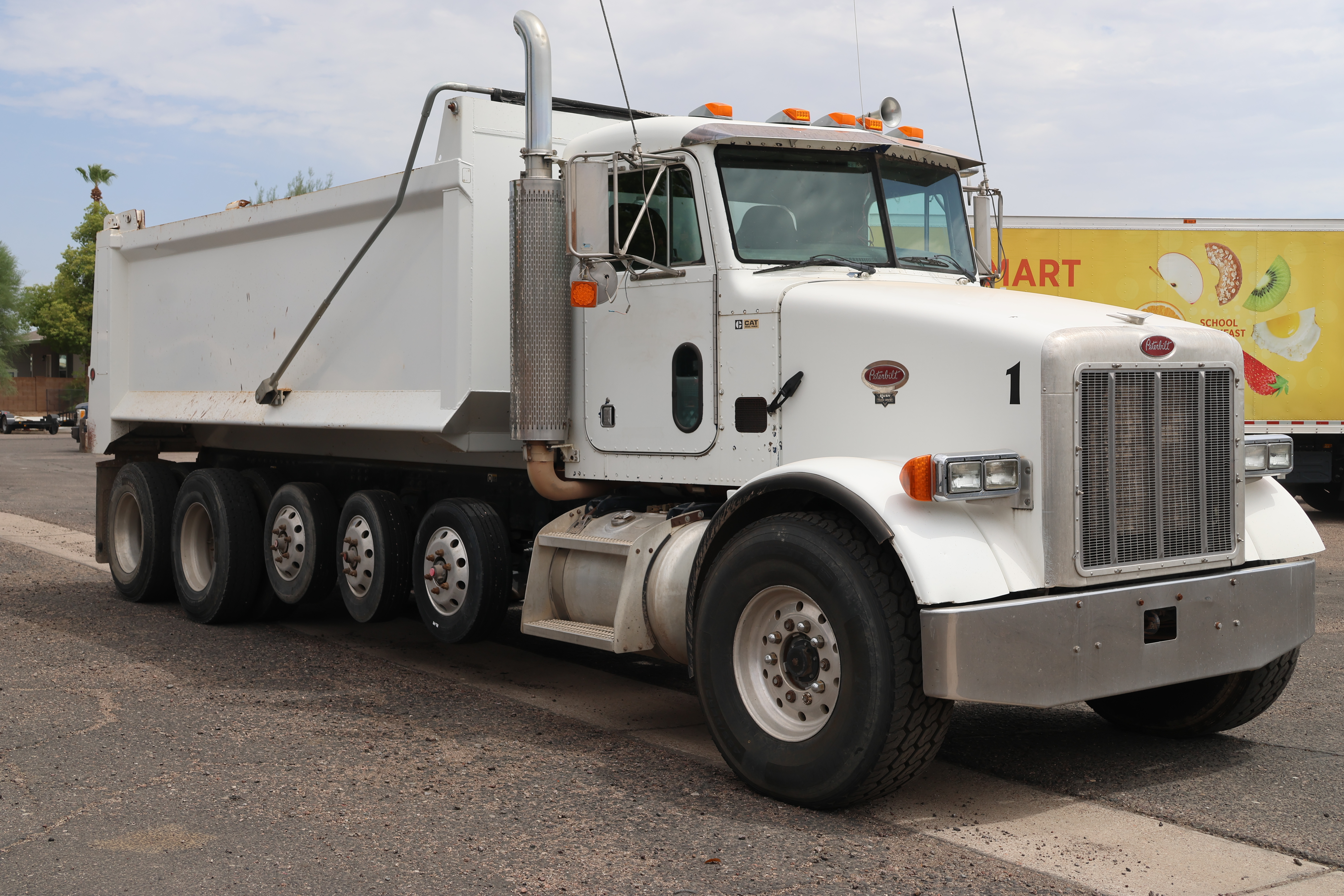 2002 Peterbilt 357