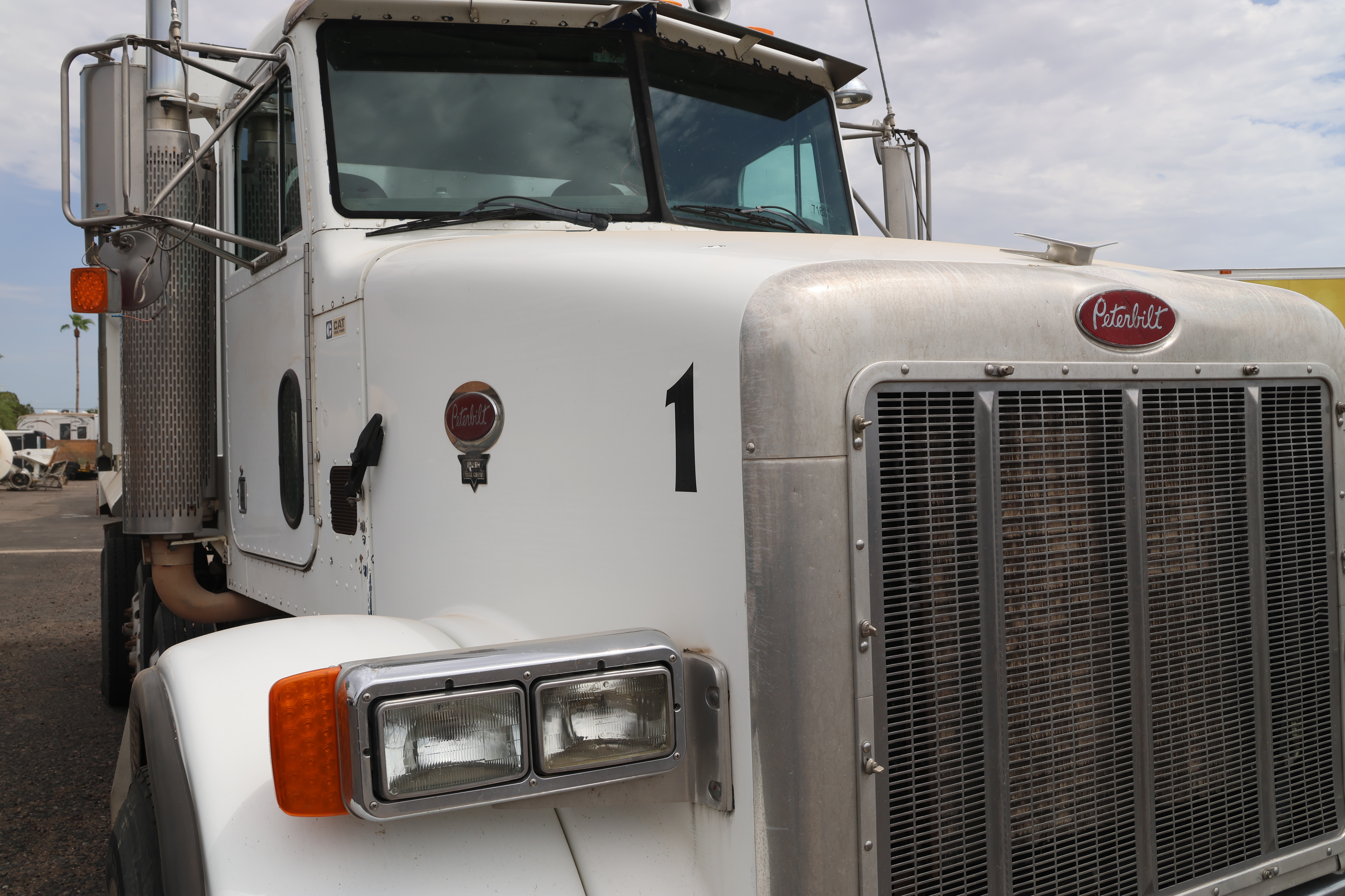 2002 Peterbilt 357