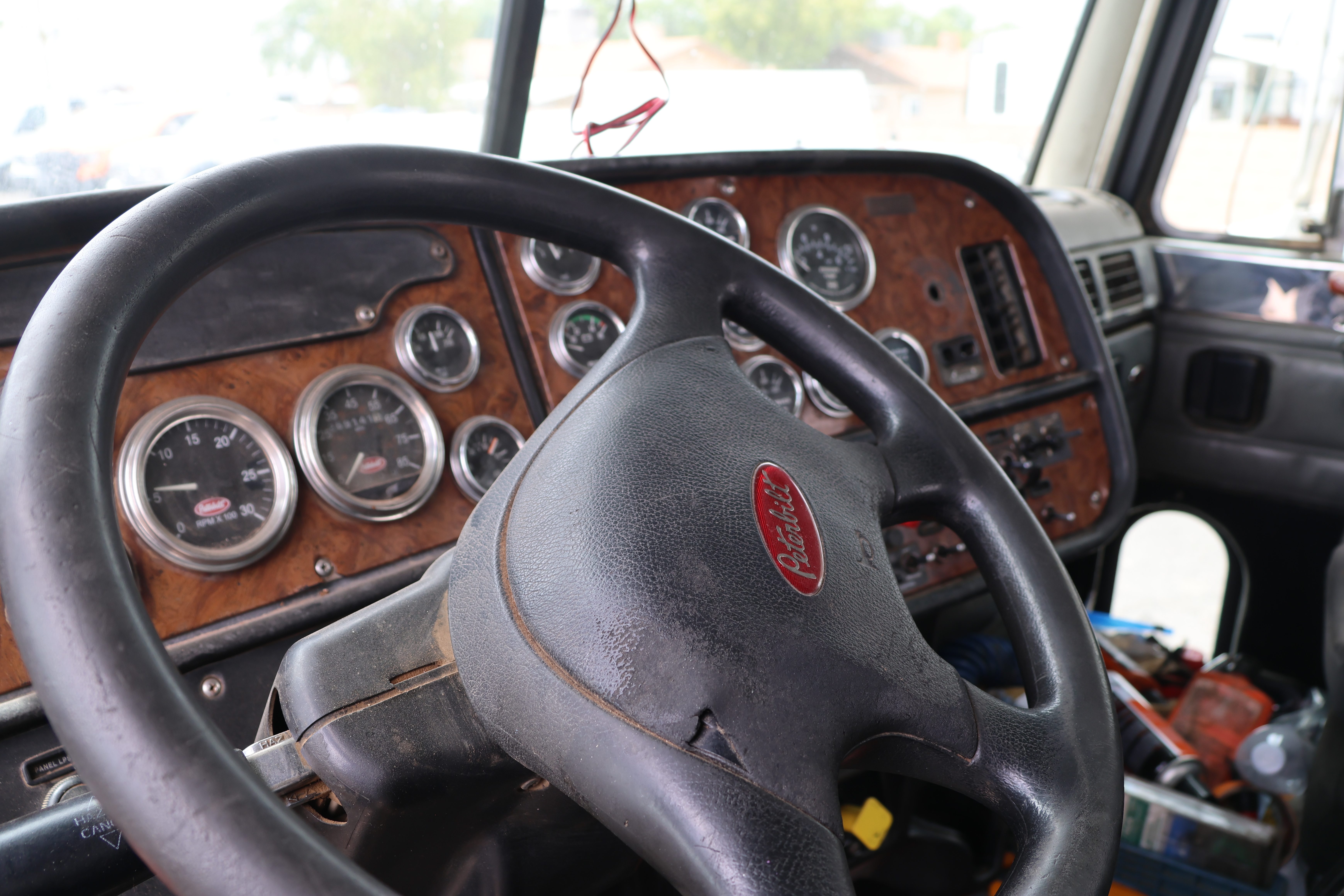 2002 Peterbilt 357