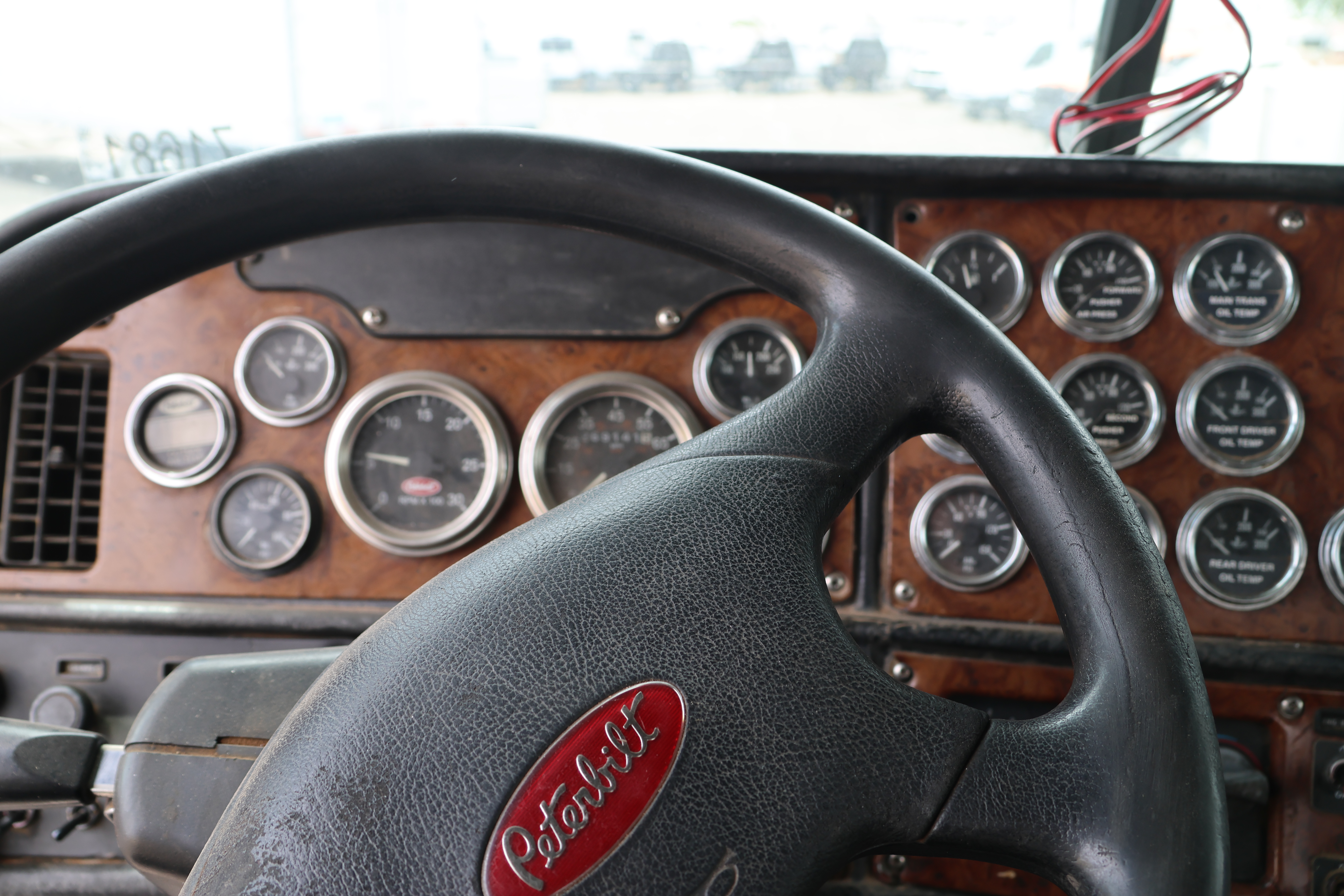 2002 Peterbilt 357