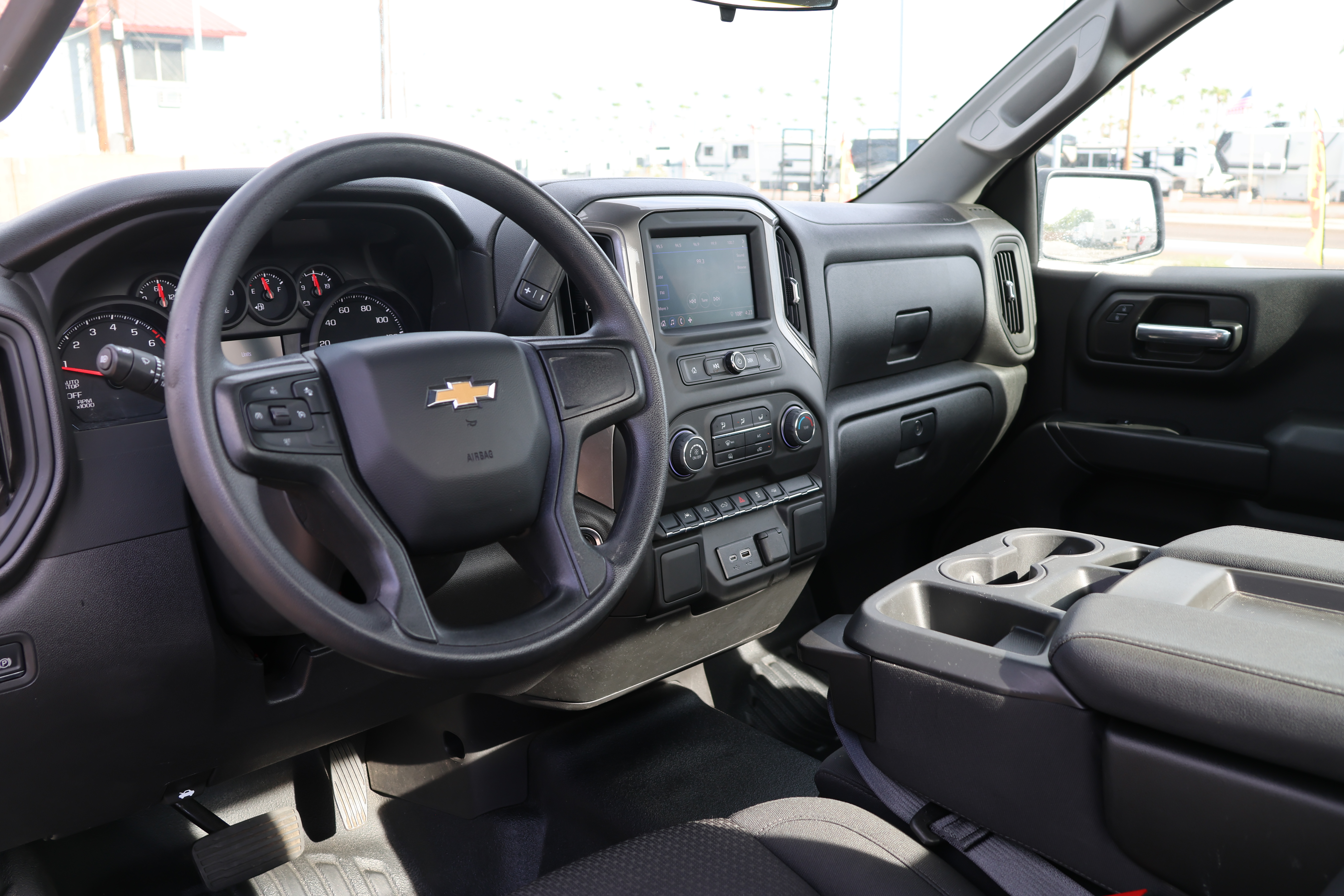 2025 Chevrolet SILVERADO 1500 GAS PICK UP WORK TRUCK