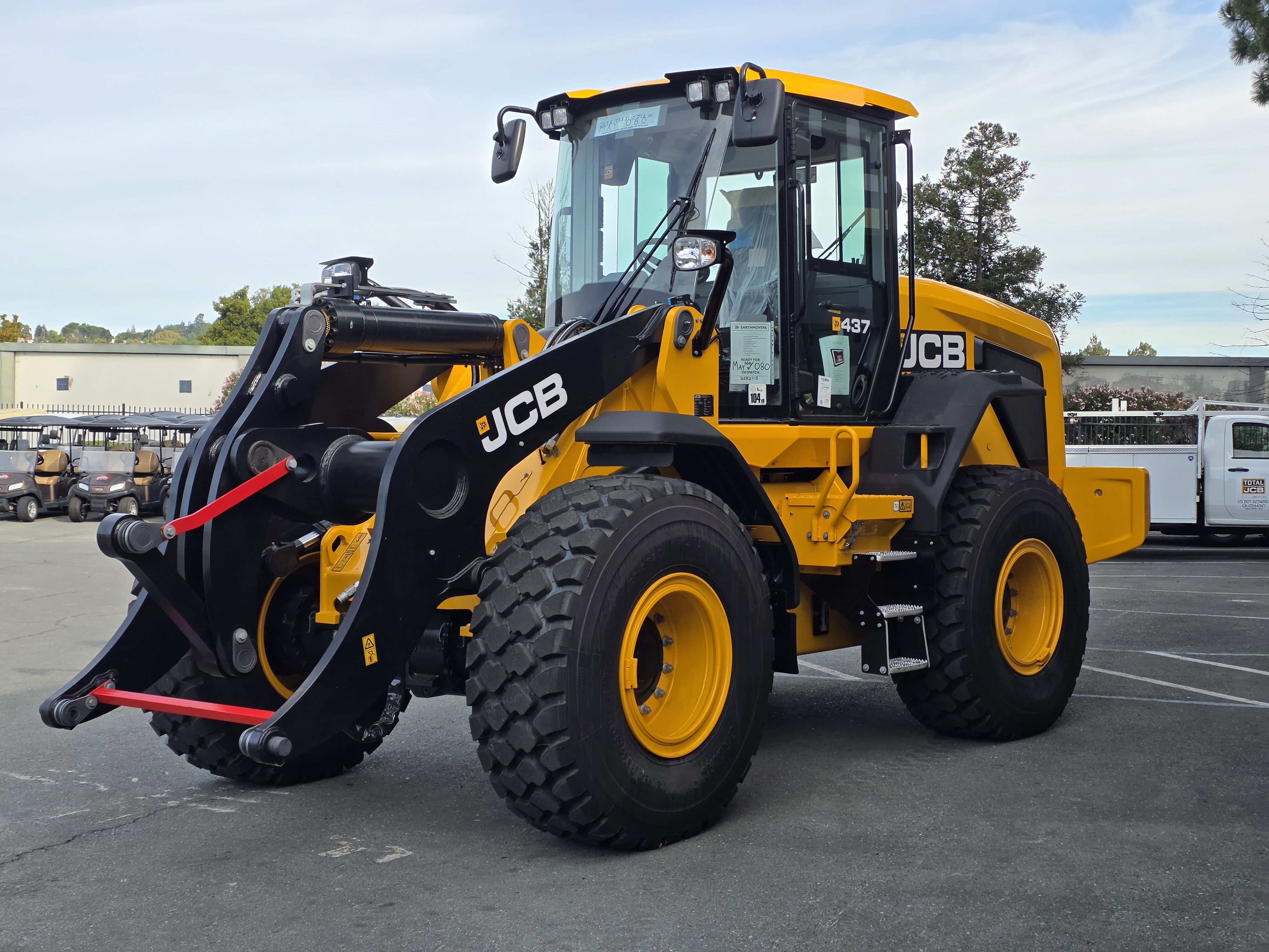 2026 JCB 437