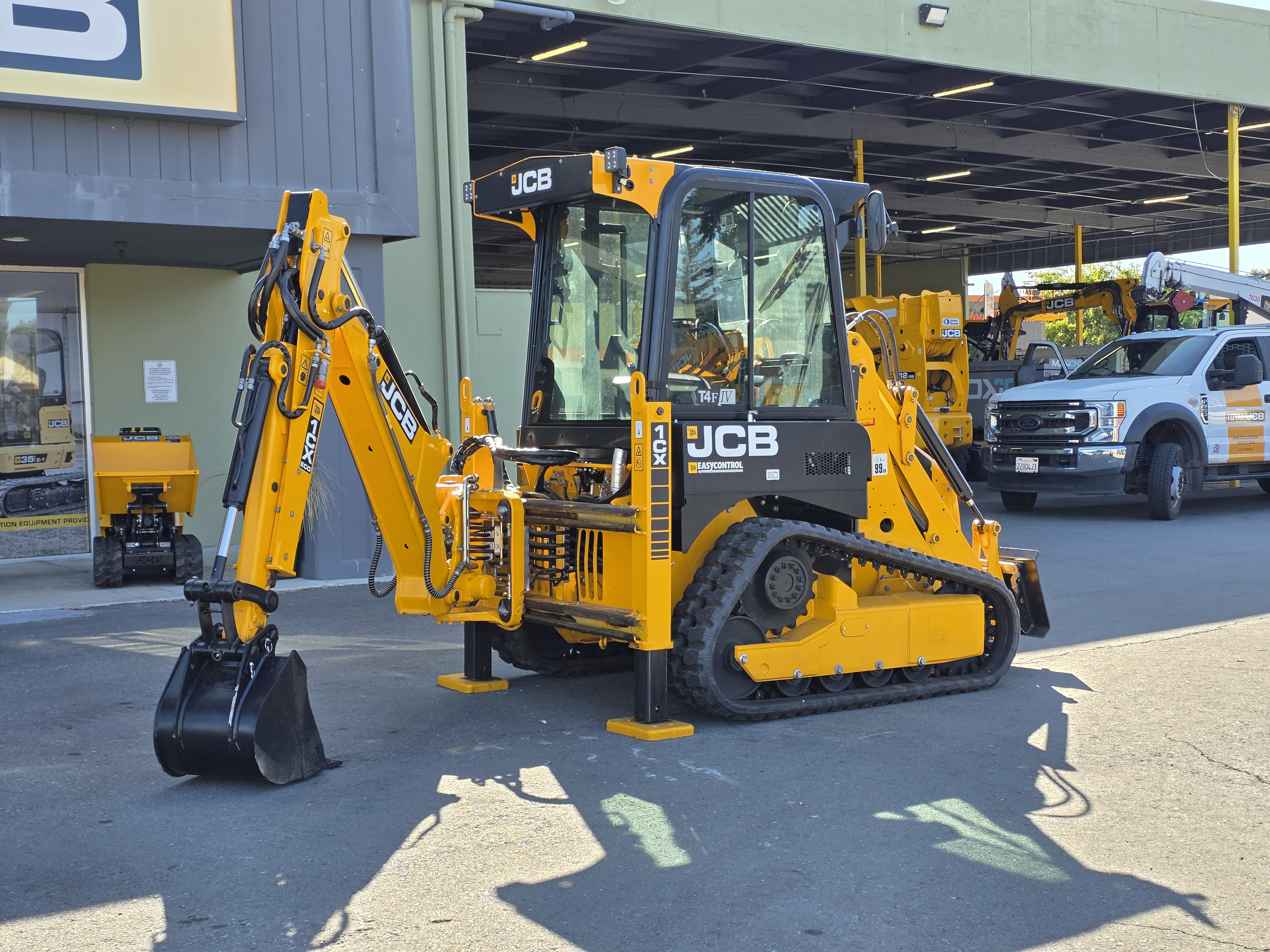 2026 JCB 1CXT