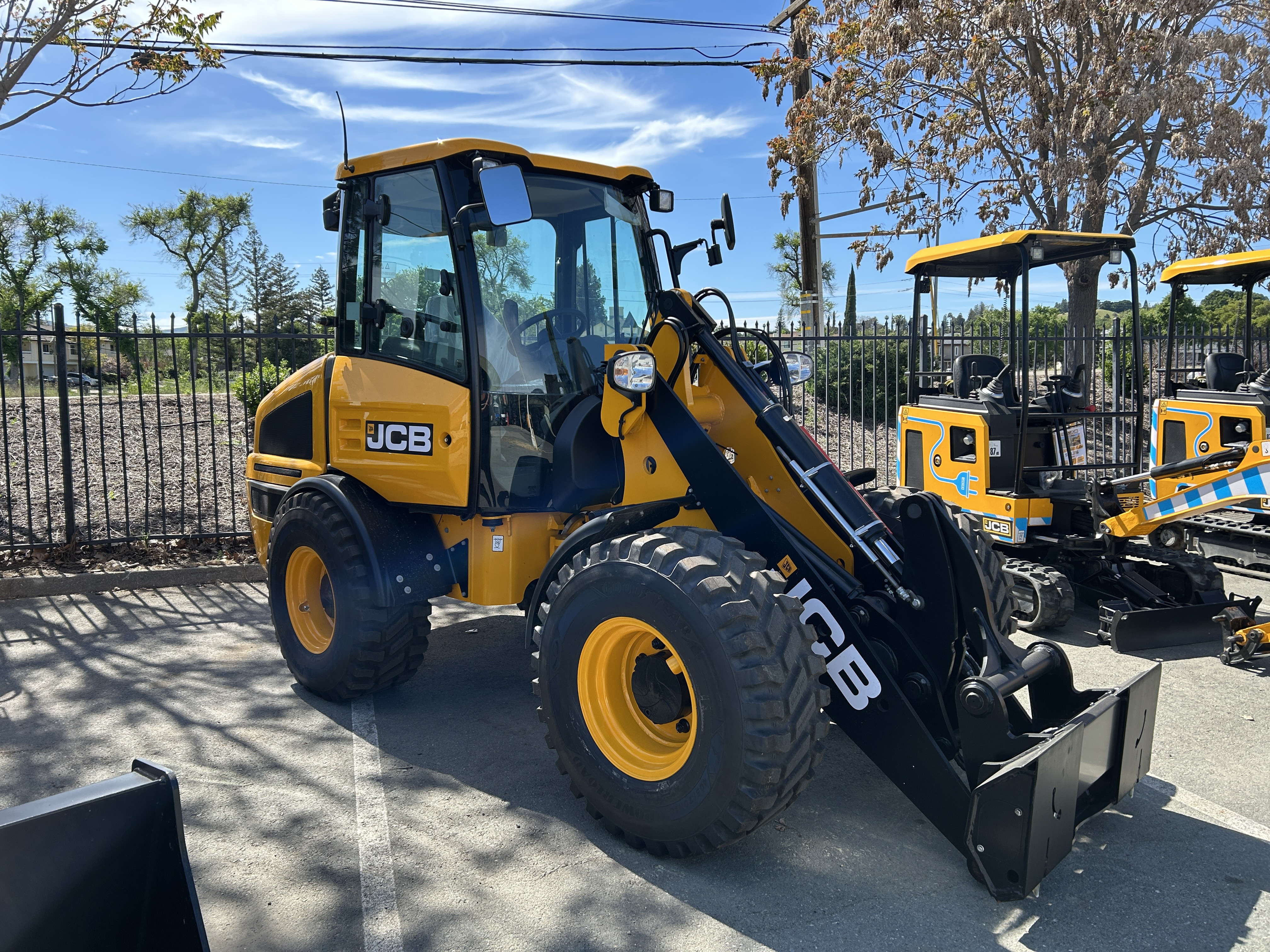 2026 JCB 407