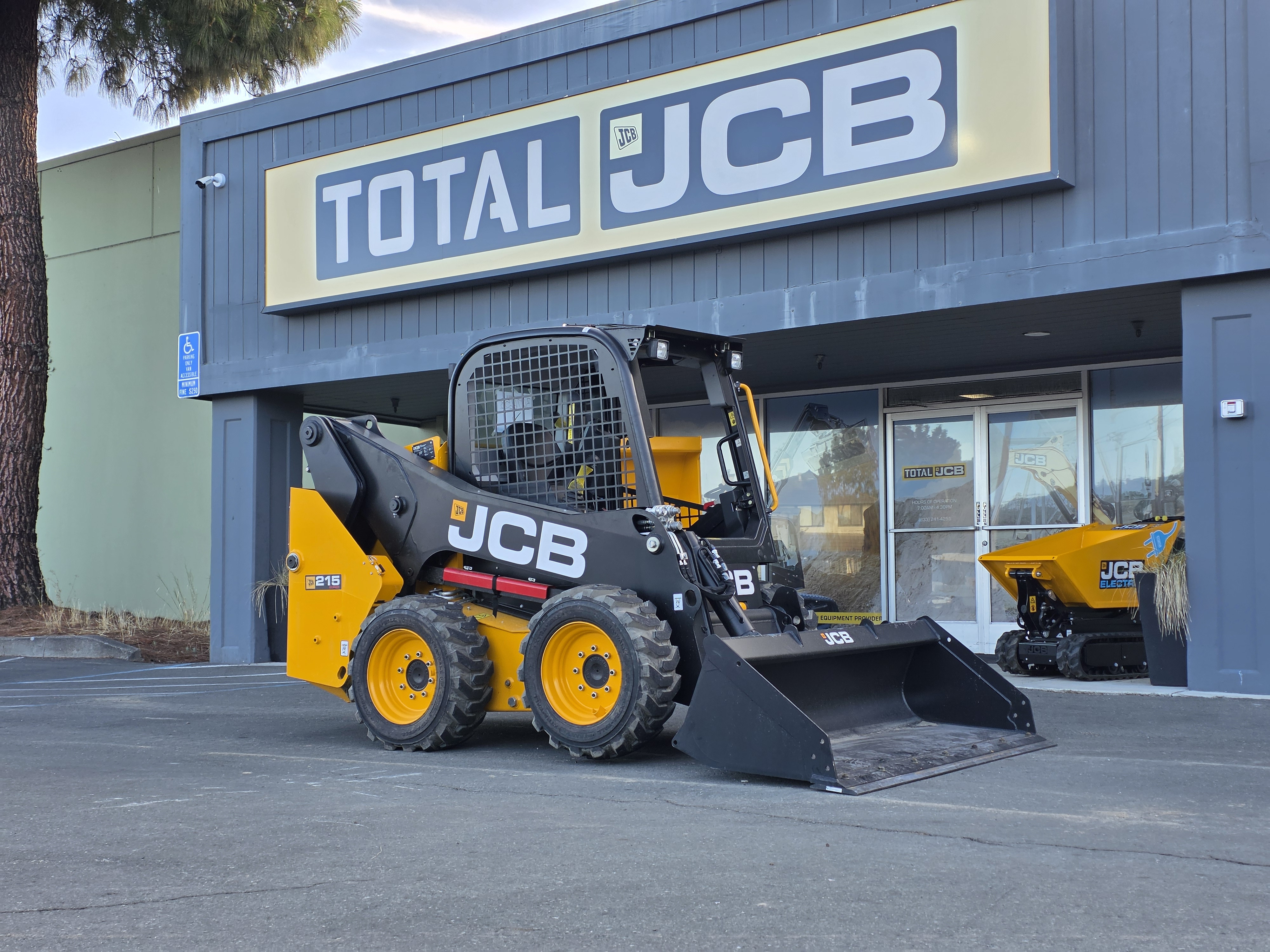 Photo of 2026 JCB 215