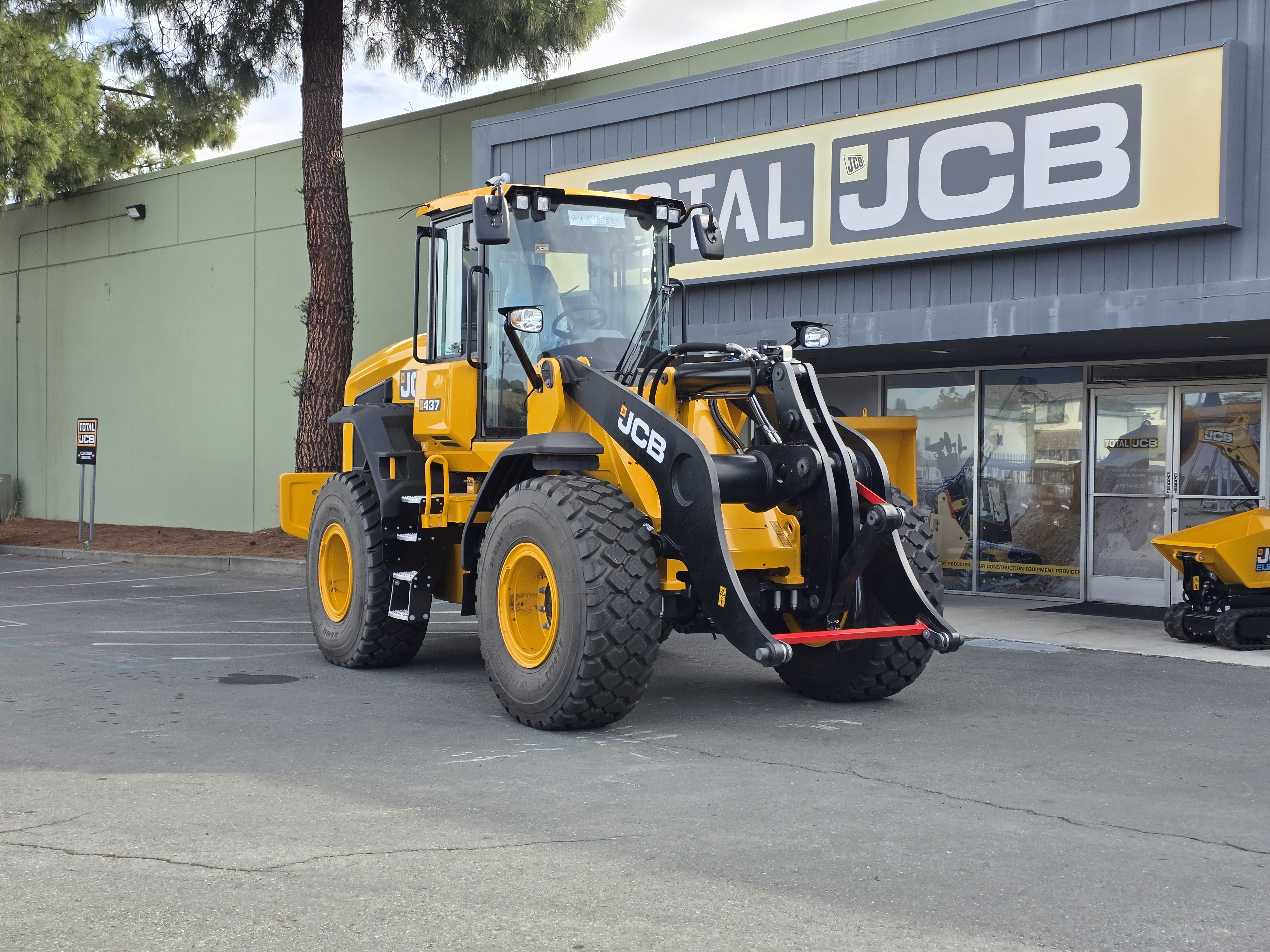 2026 JCB 437