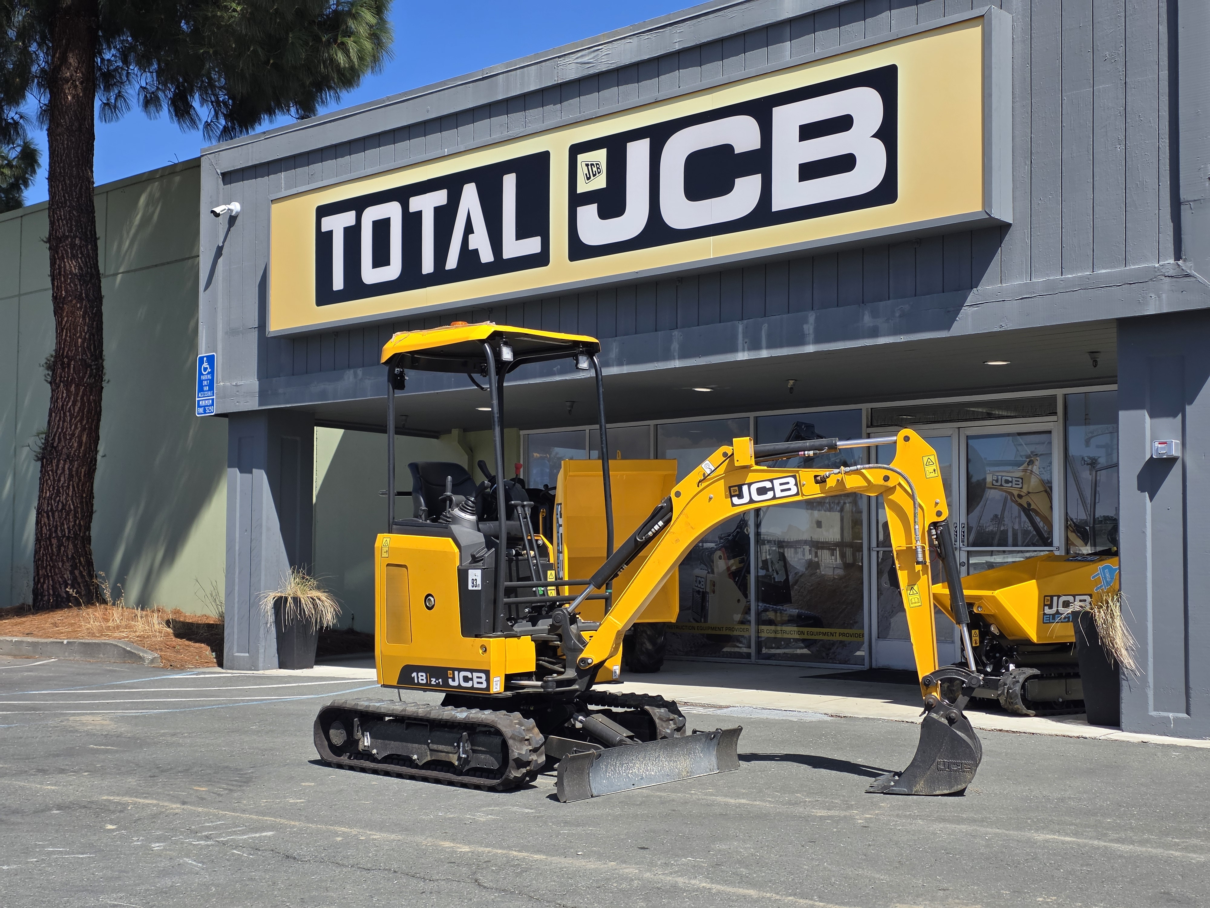 Photo of 2026 JCB 18Z-1