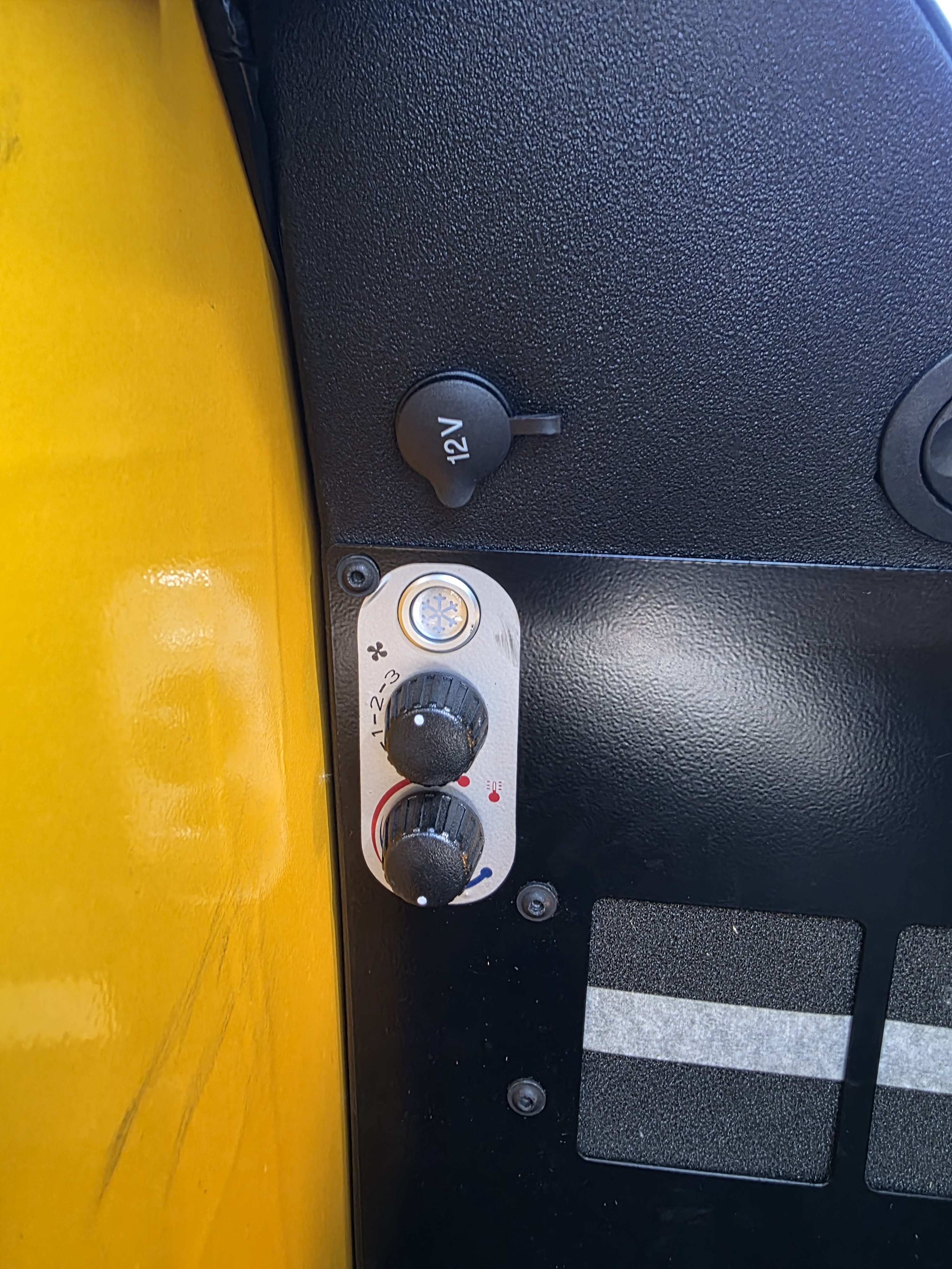 2026 JCB 1CXT
