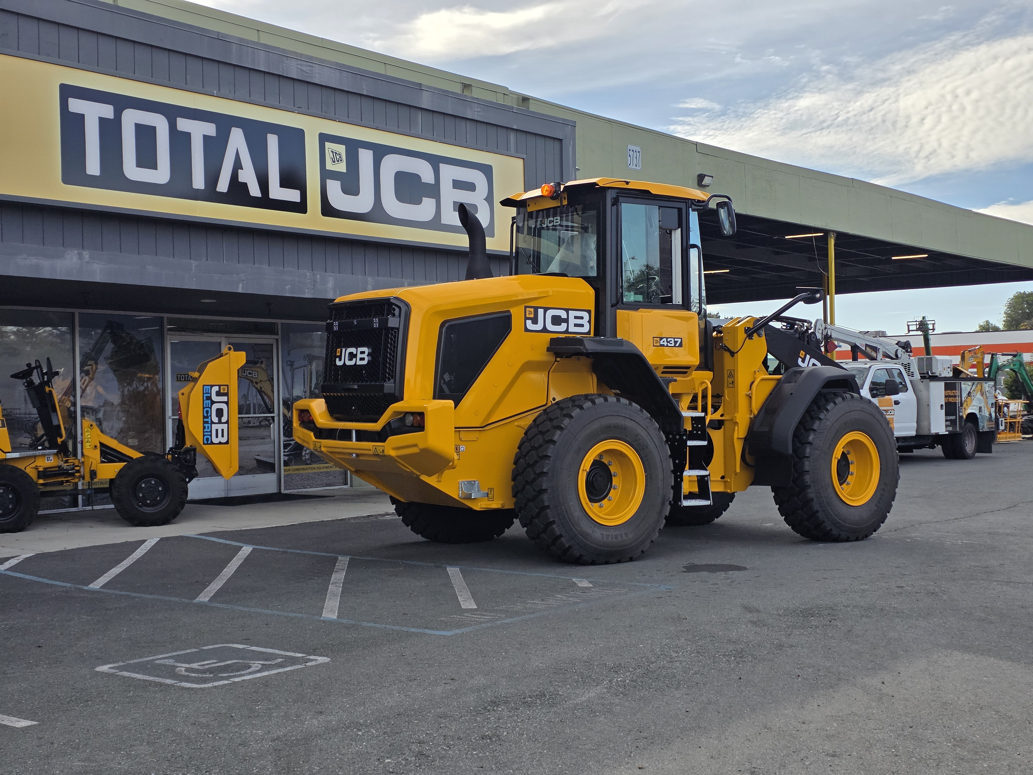 2026 JCB 437