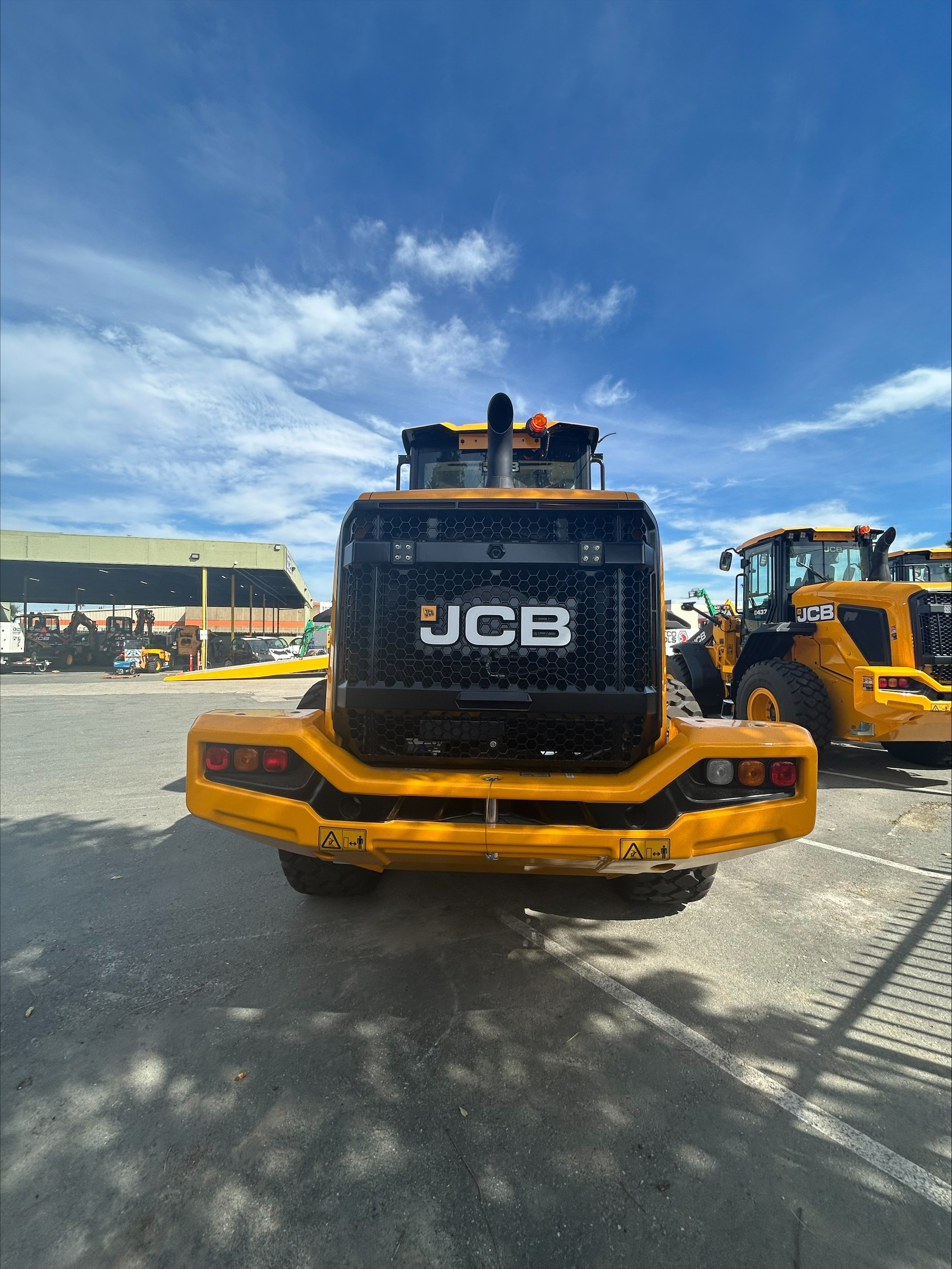 2026 JCB 437