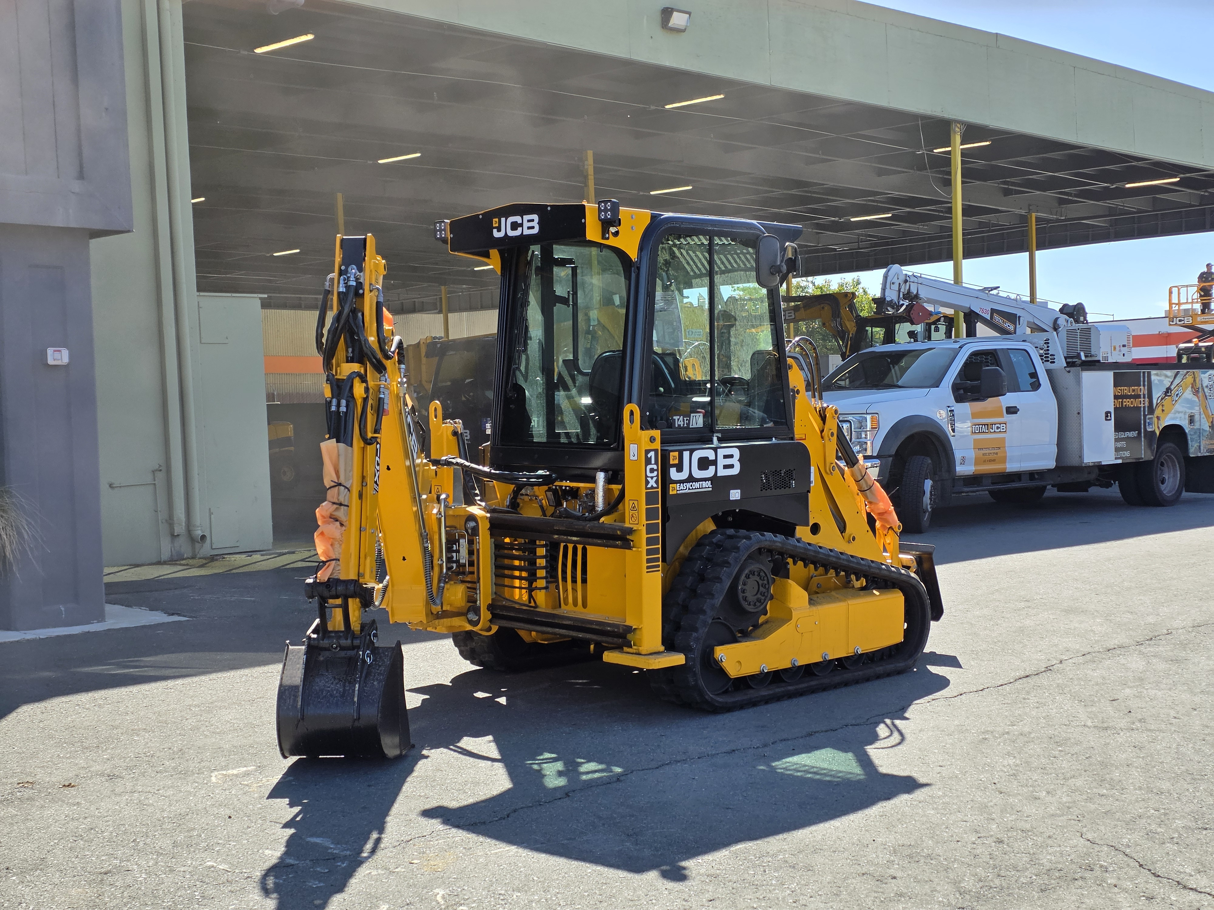 2026 JCB 1CXT
