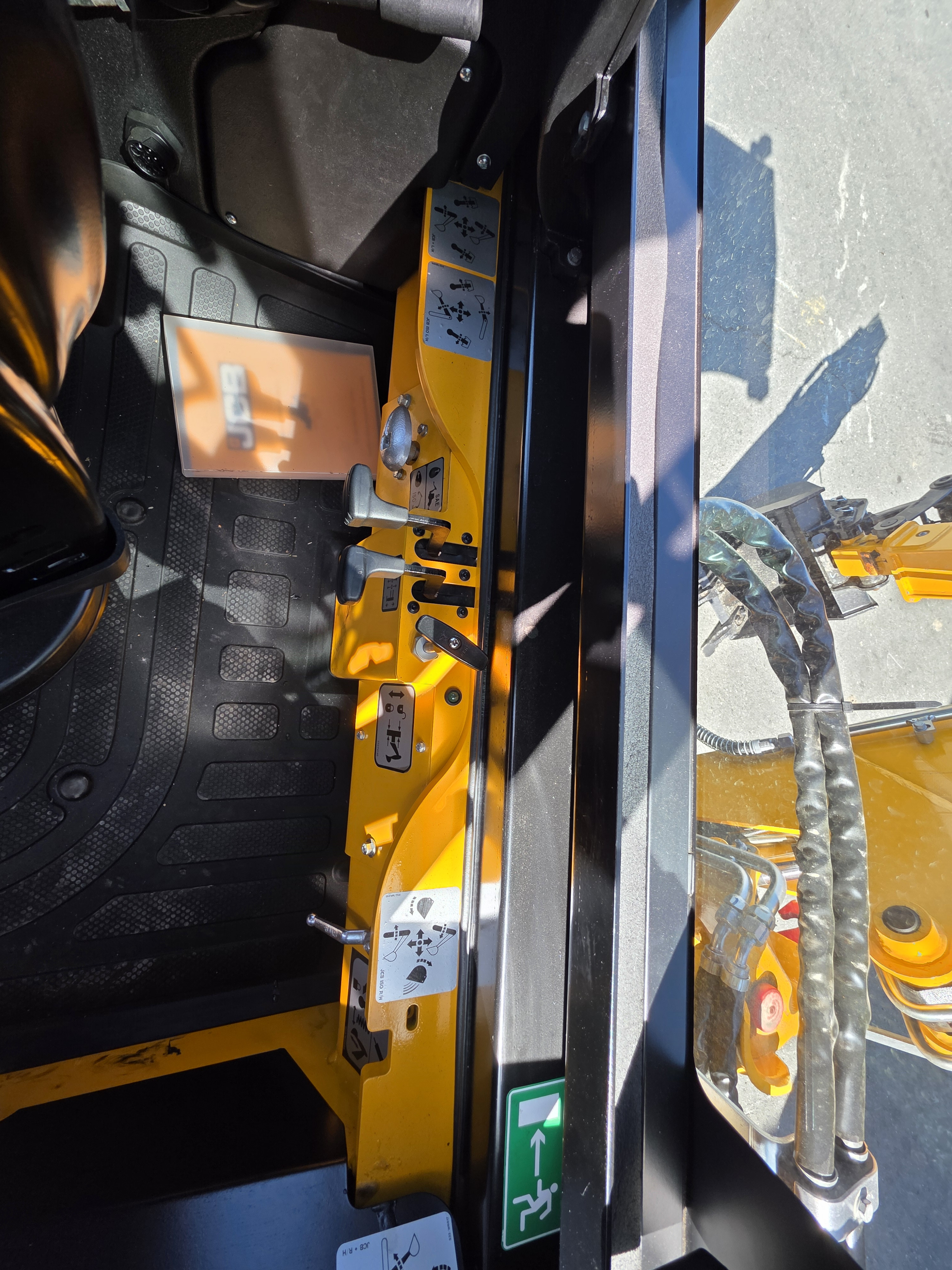 2026 JCB 1CXT