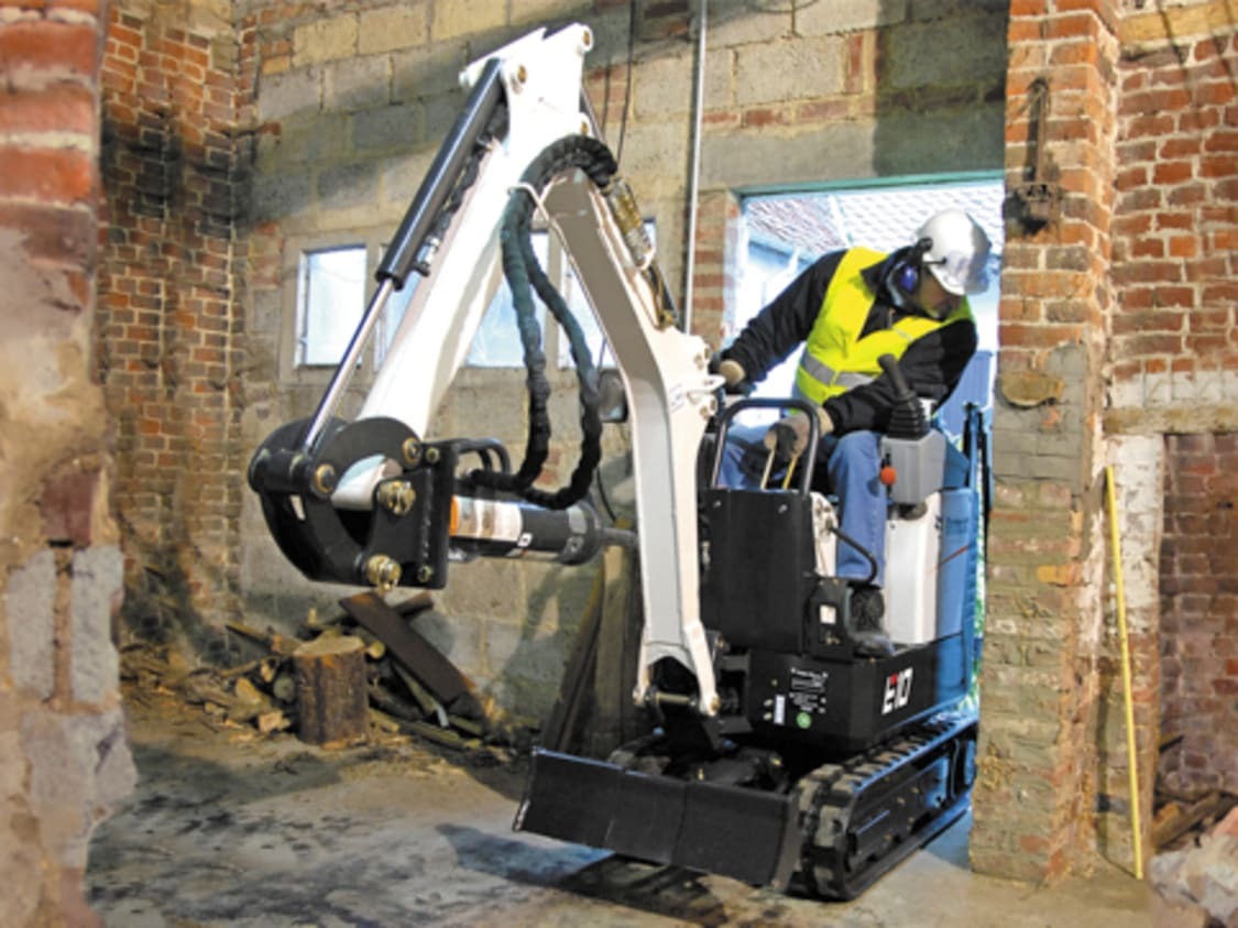 2025 Bobcat E20