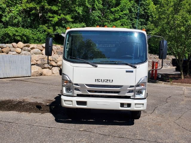 2024 Isuzu NRR