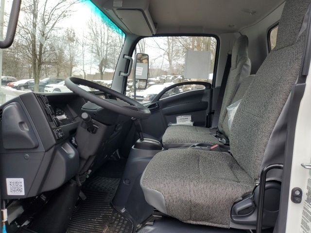 2024 Isuzu NPR HD
