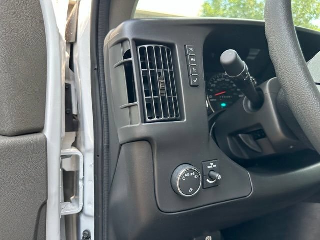 2025 Chevrolet EXPRESS 3500