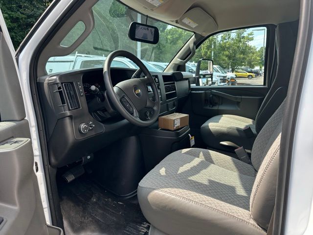 2026 Chevrolet EXPRESS 3500